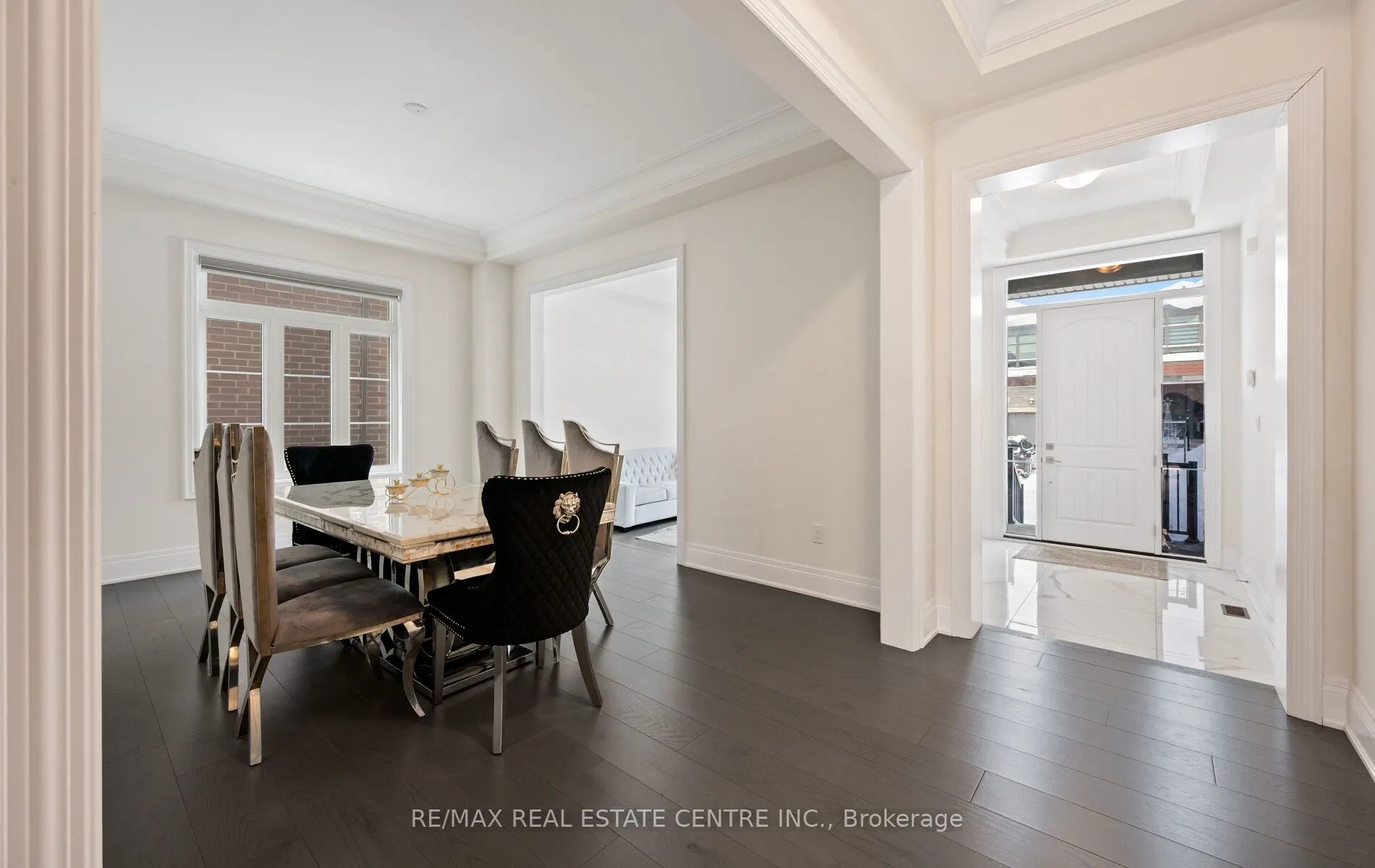160 Wainfleet Crescent