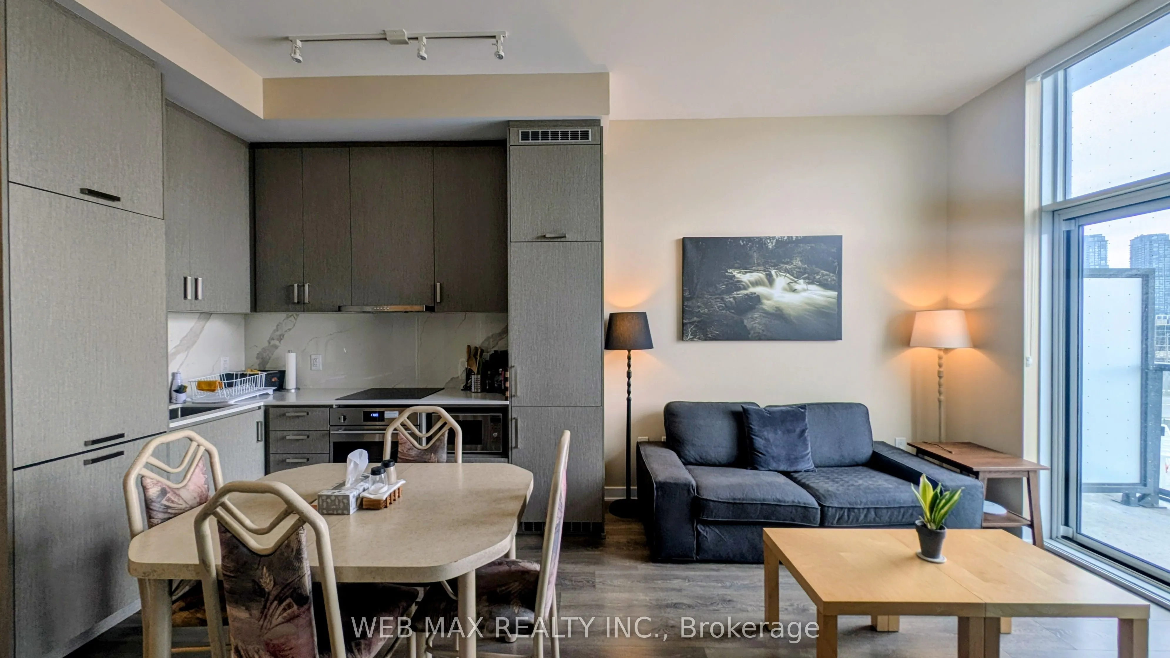 60 Honeycrisp Crescent #311