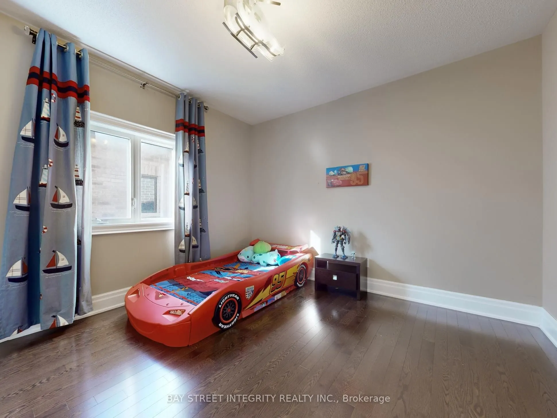 57 Strawbridge Farm Drive
