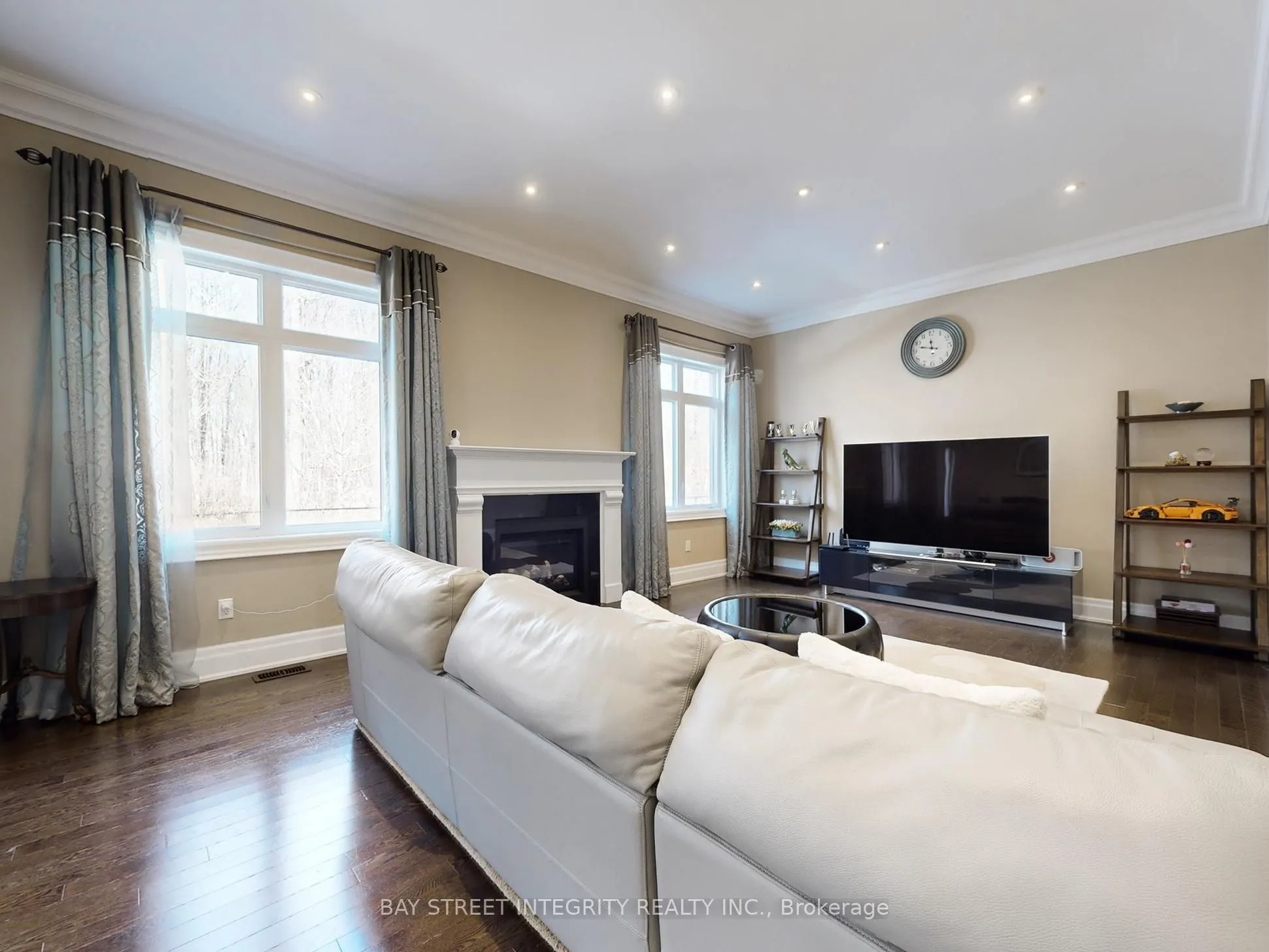 57 Strawbridge Farm Drive