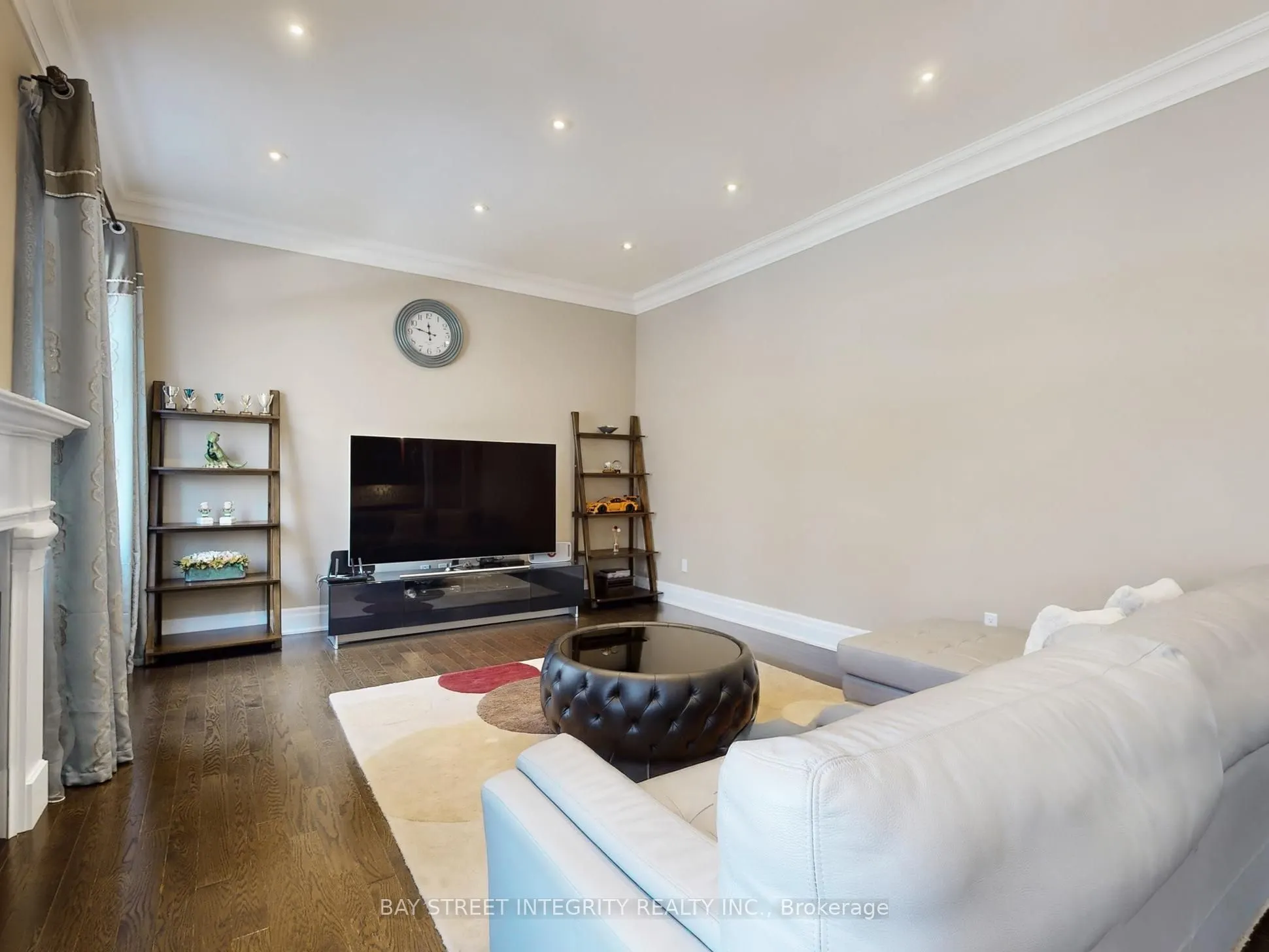 57 Strawbridge Farm Drive