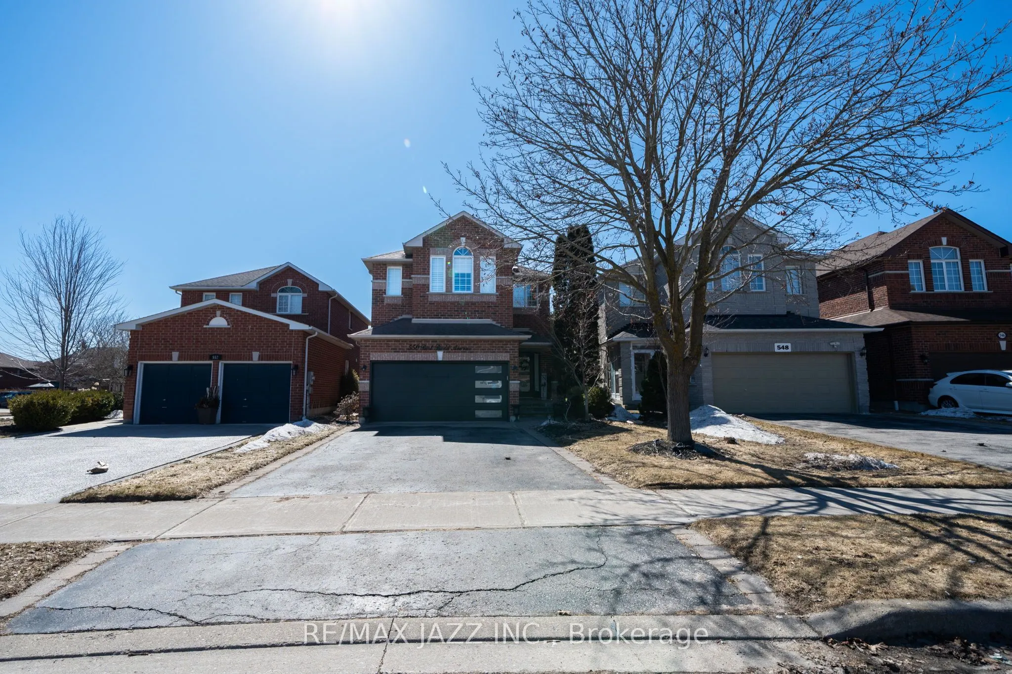 550 Bert Budd Avenue