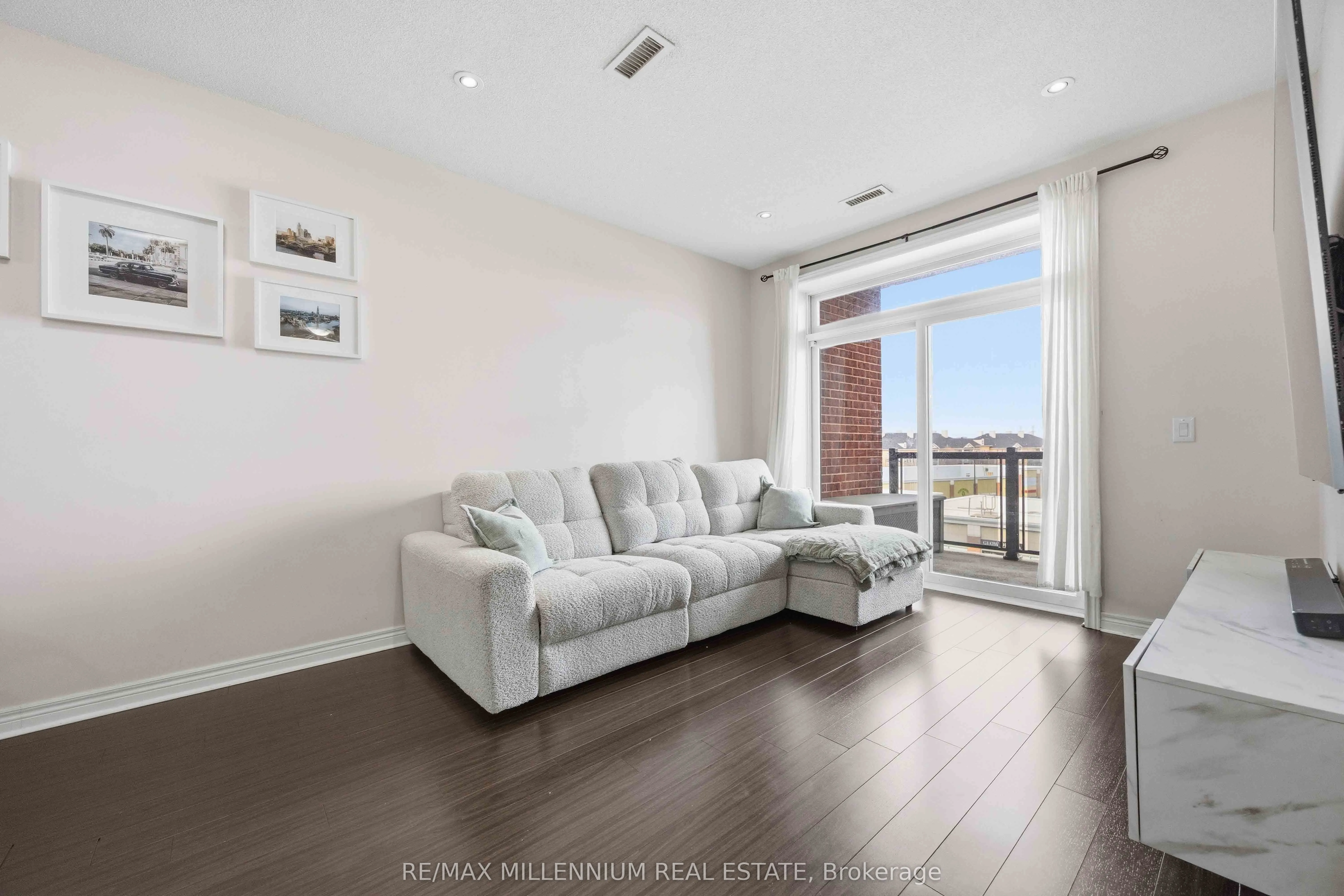 7325 Markham Road #504