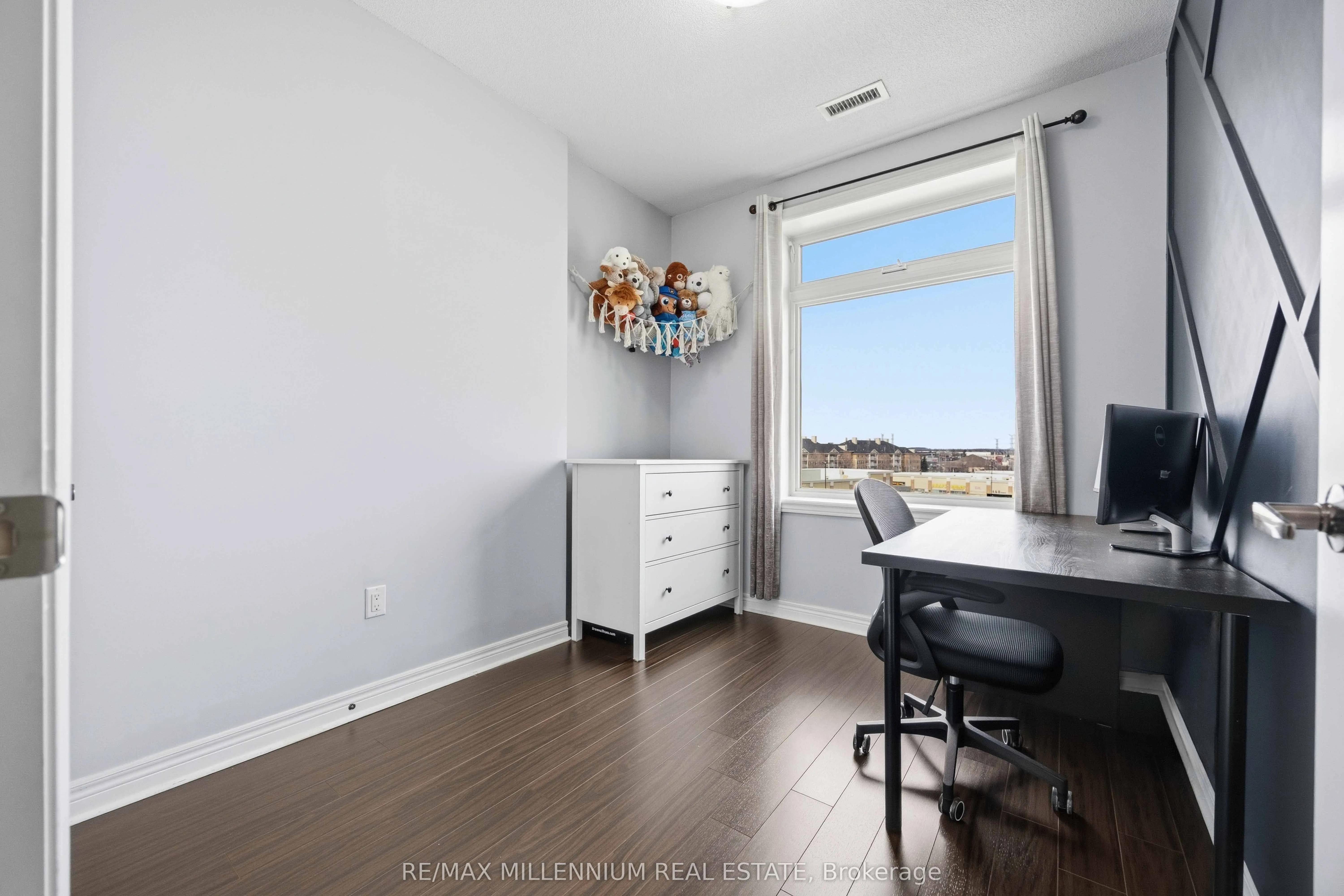 7325 Markham Road #504