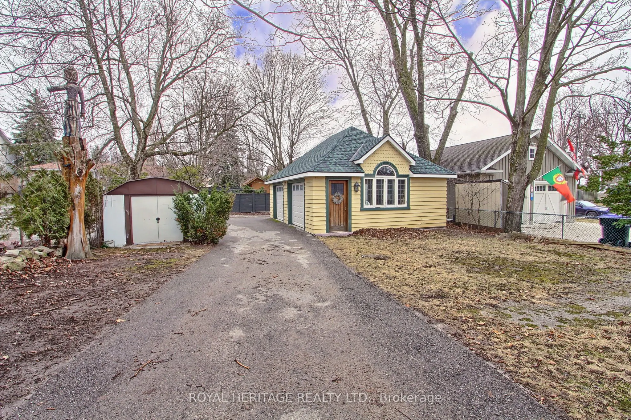 49 John Street E