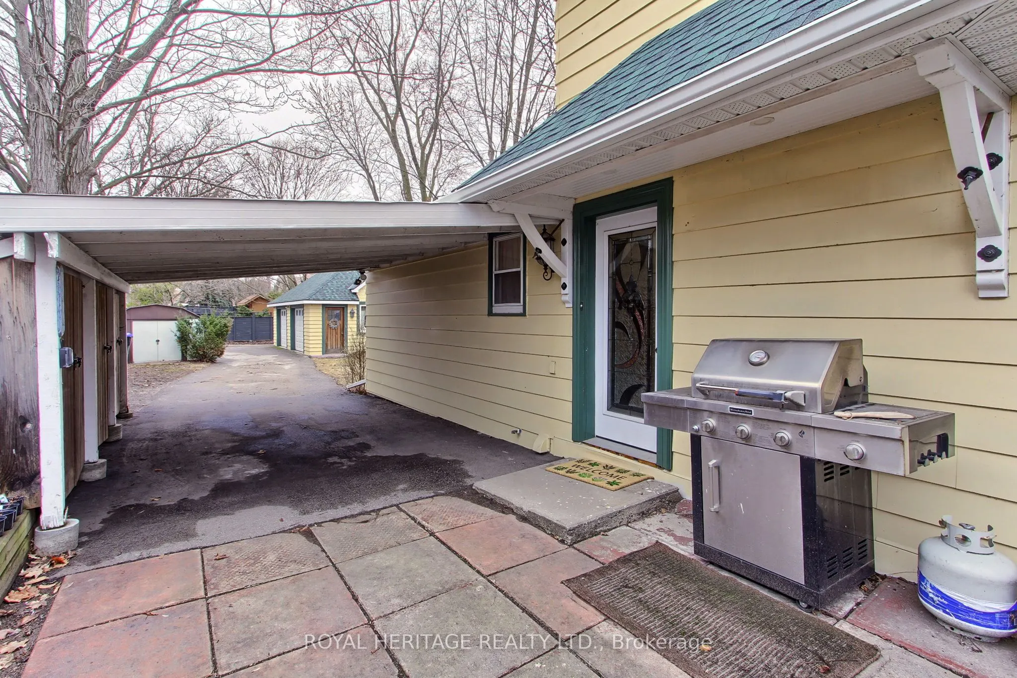 49 John Street E