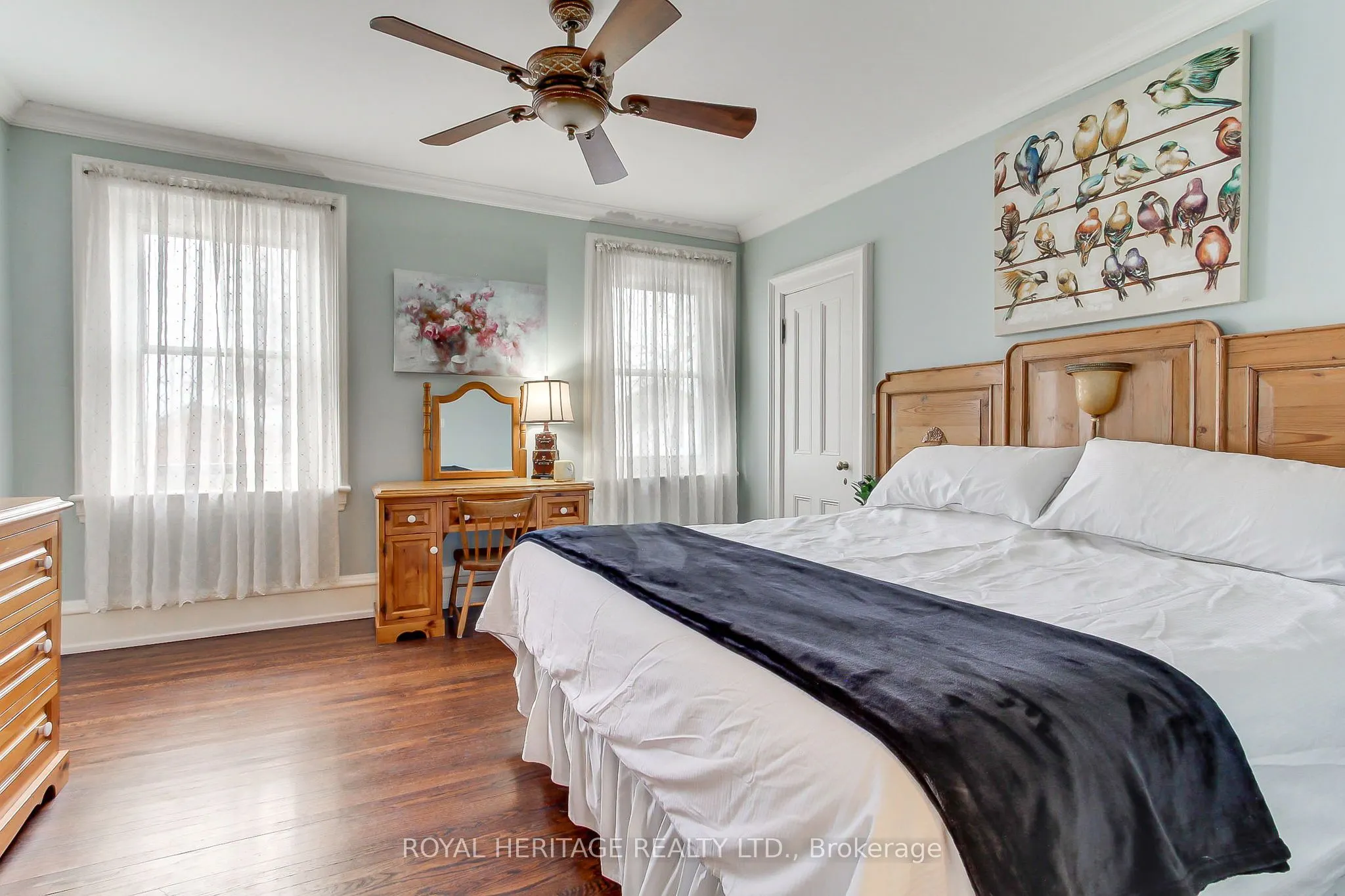 49 John Street E