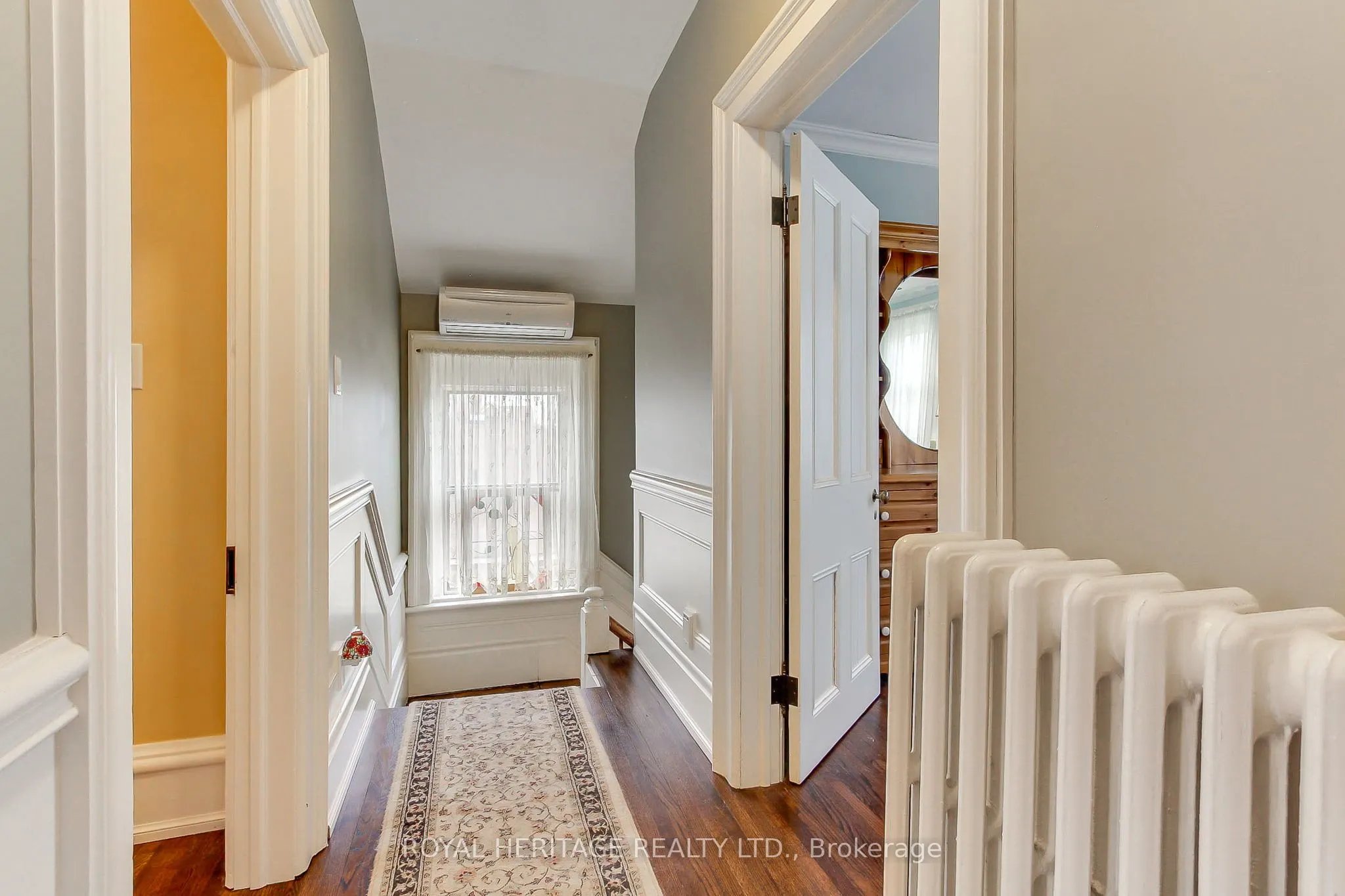 49 John Street E