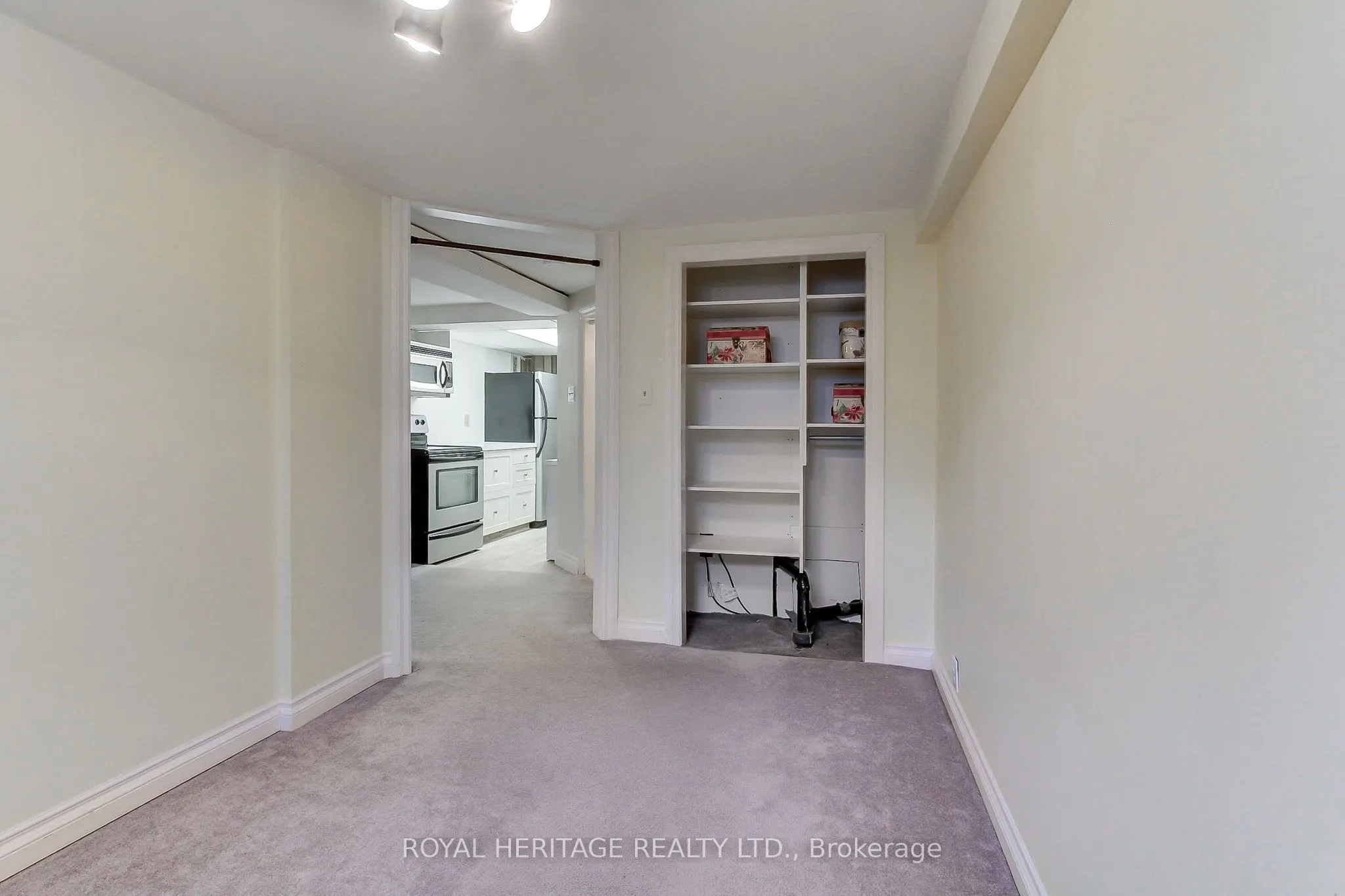 49 John Street E