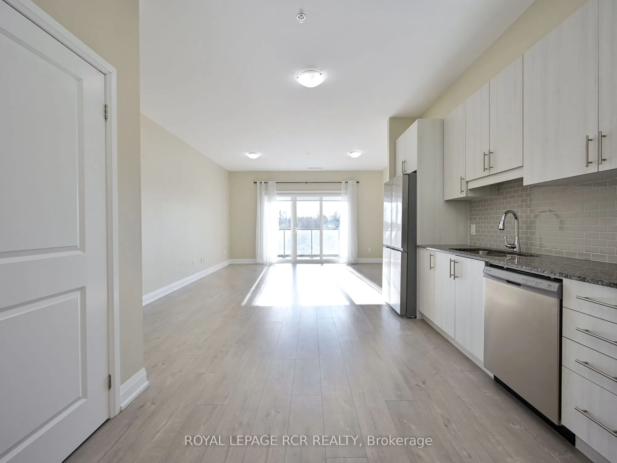 64 Queen Street S #502