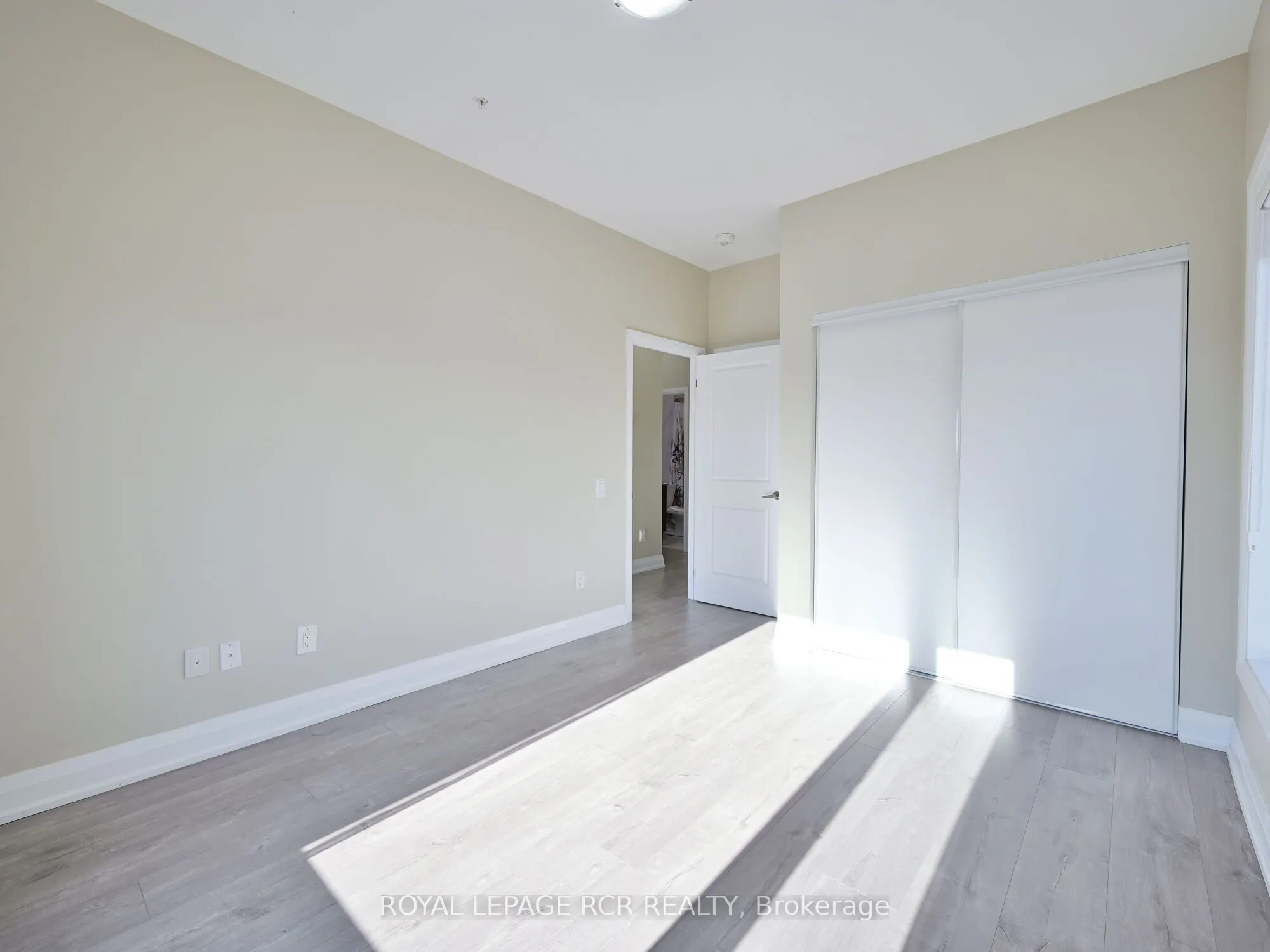 64 Queen Street S #502