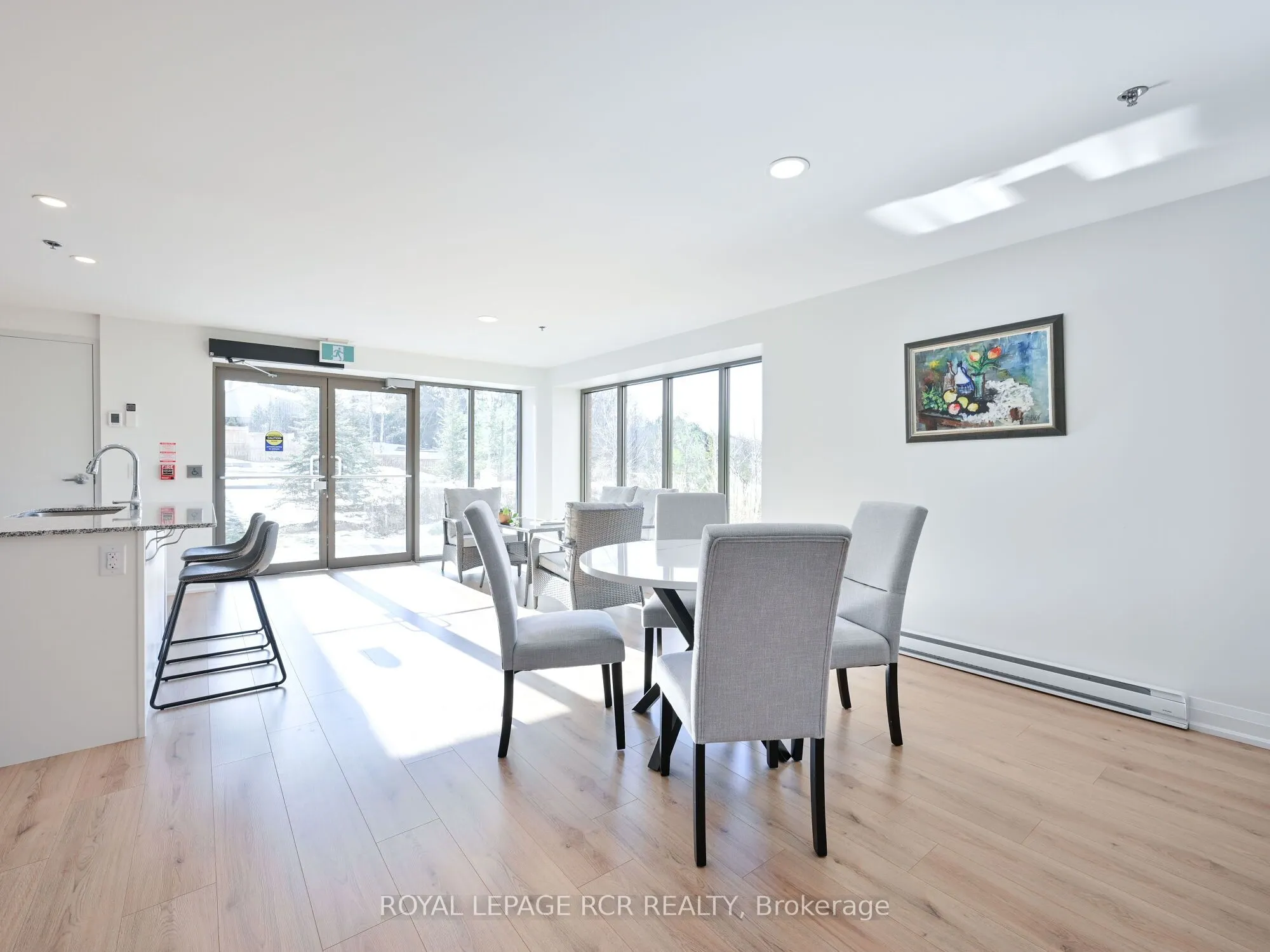 64 Queen Street S #502
