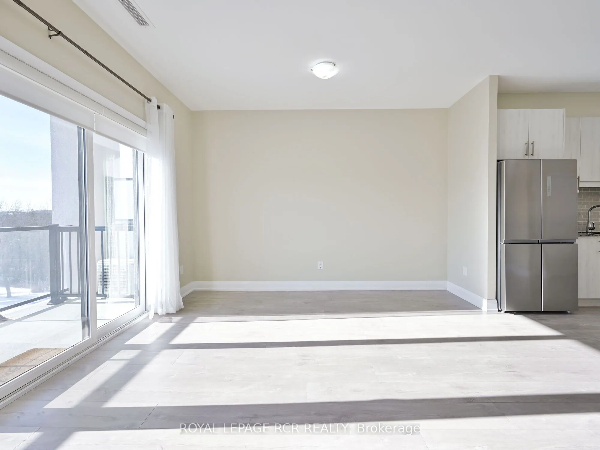 64 Queen Street S #502