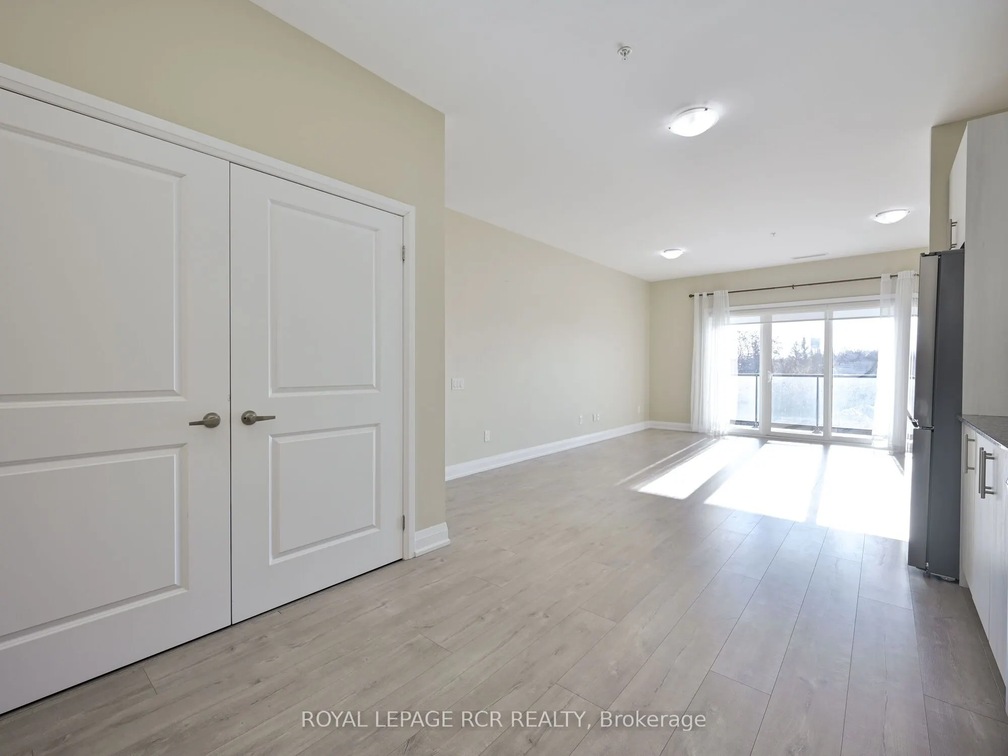 64 Queen Street S #502