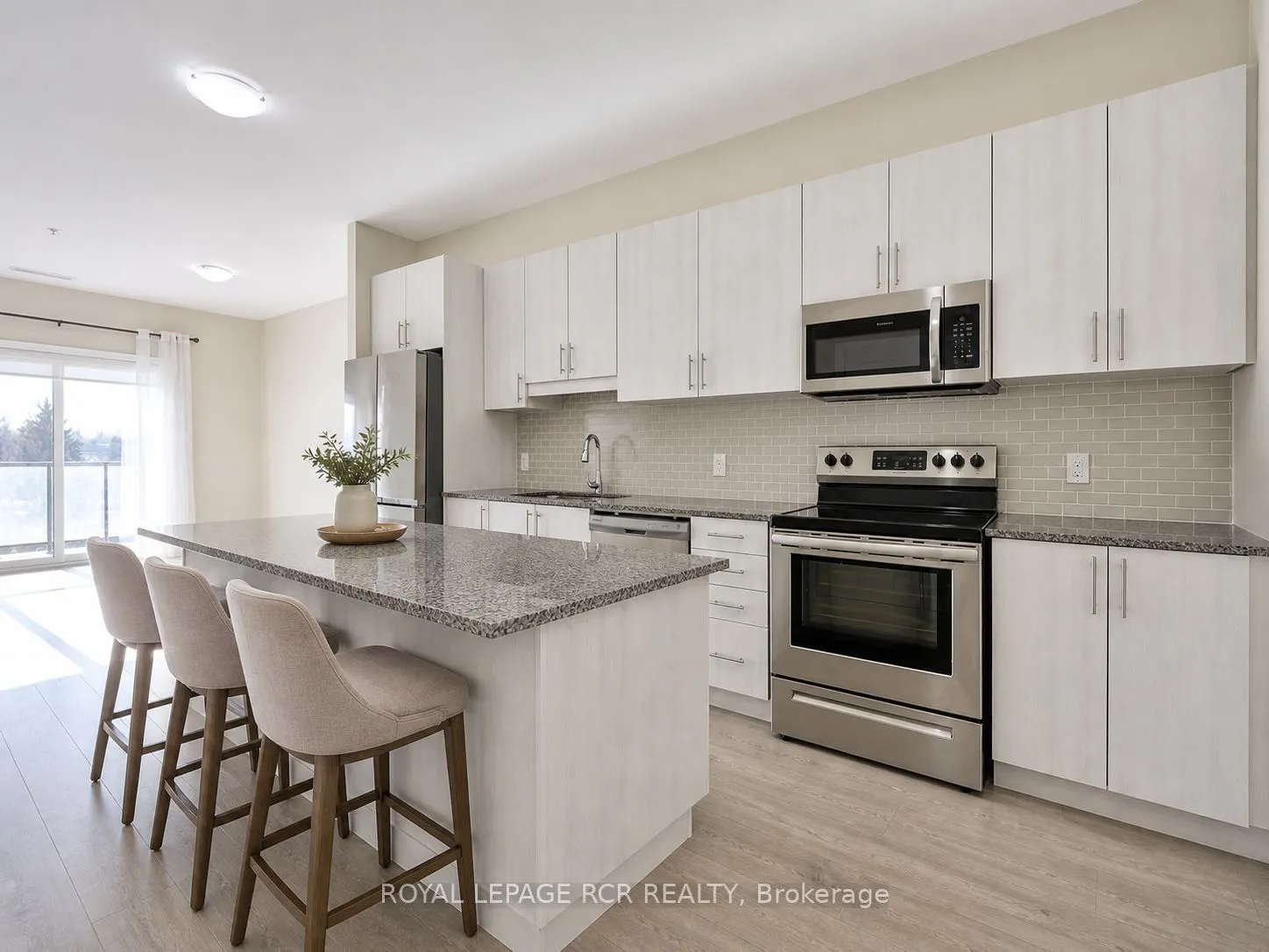 64 Queen Street S #502