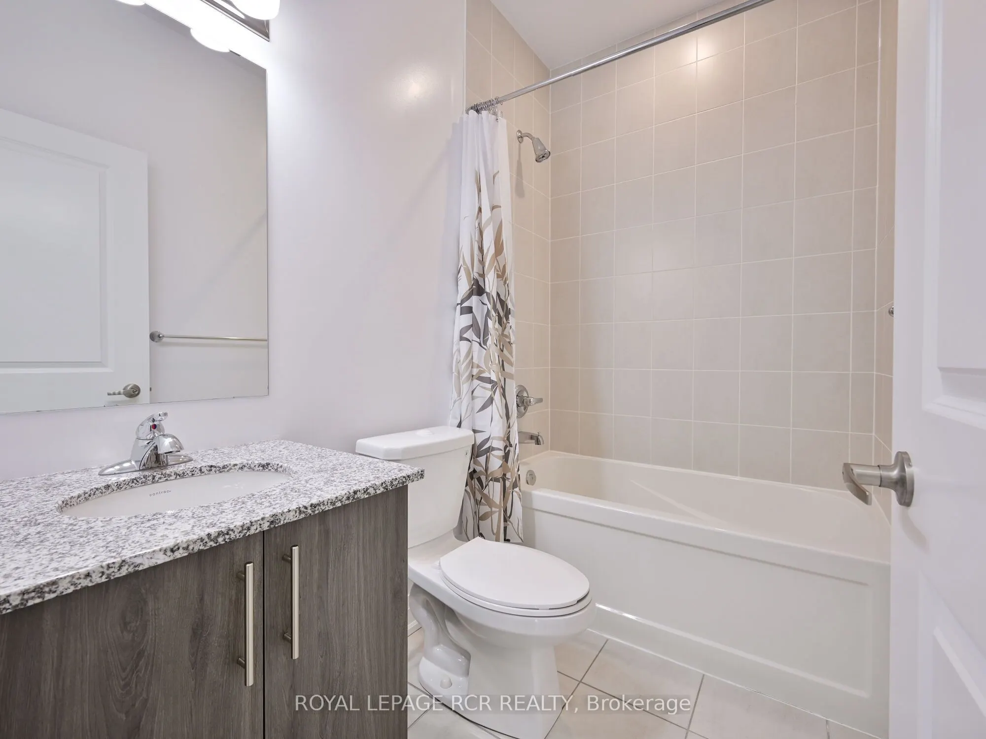 64 Queen Street S #502