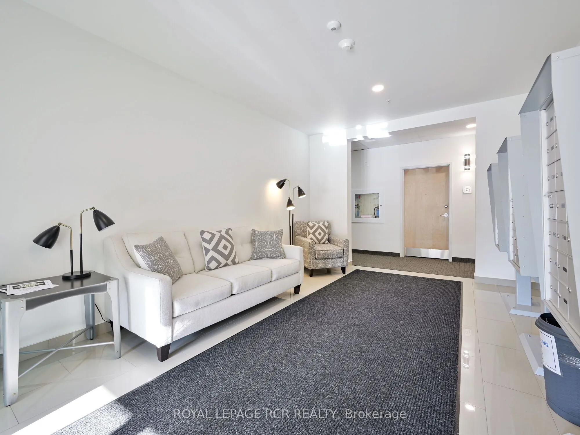 64 Queen Street S #502