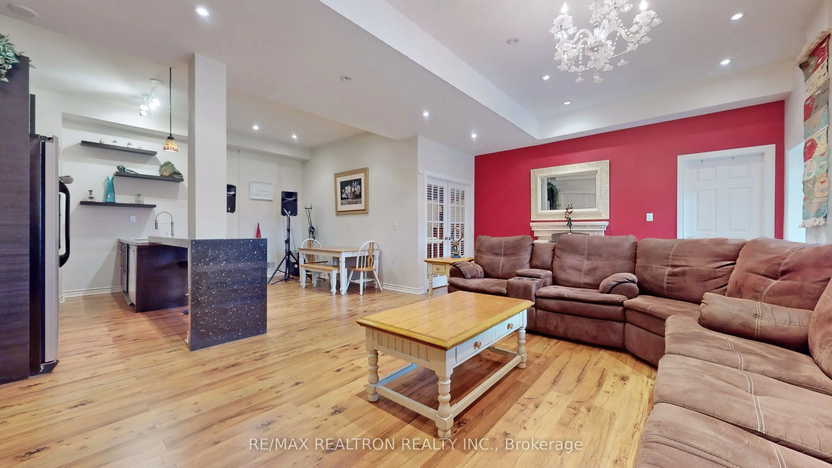 7 Albion Close