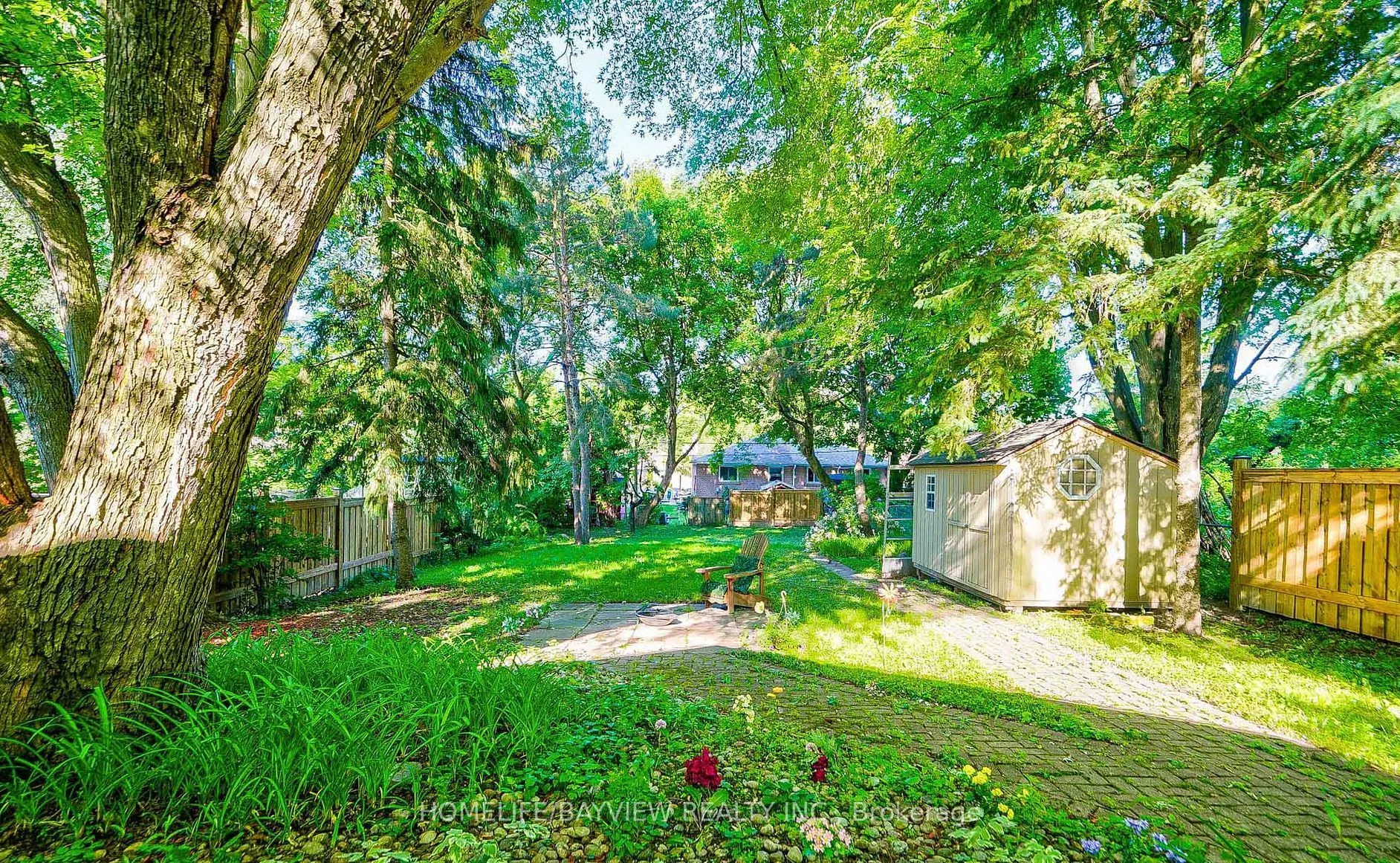 60 Hillview Drive