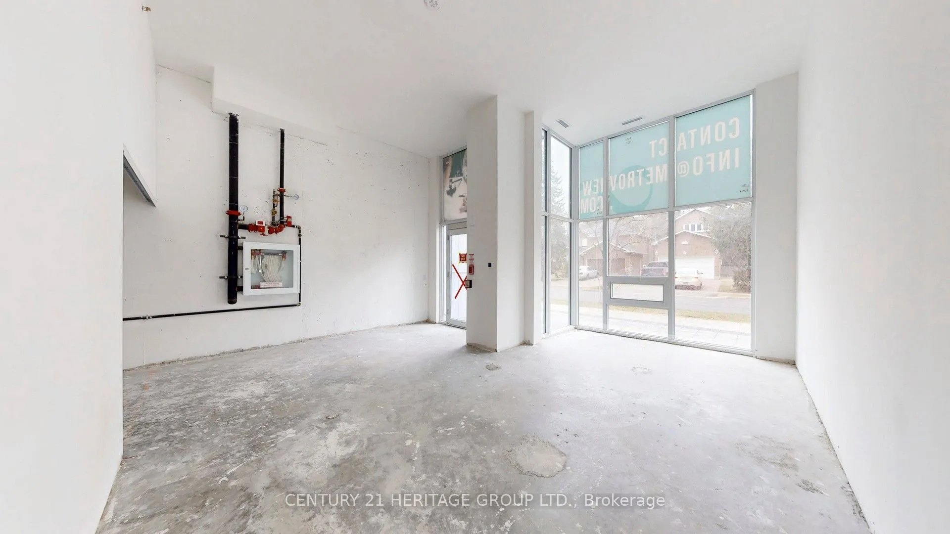 8888 YONGE Street #103 L/W