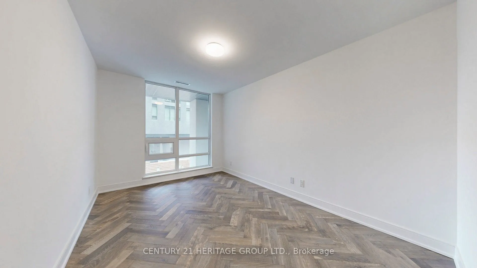 8888 YONGE Street #103 W/L