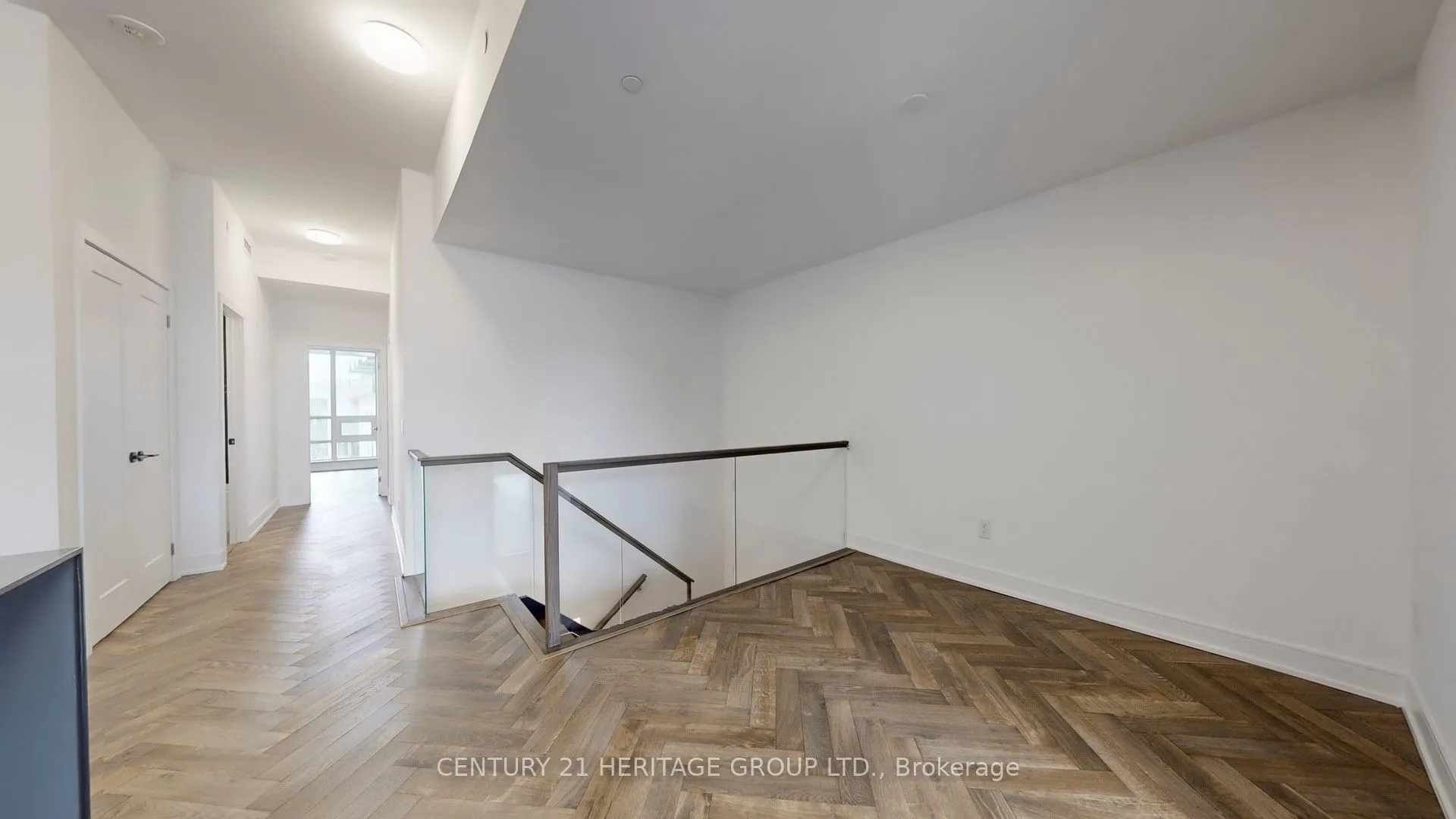 8888 YONGE Street #103 W/L