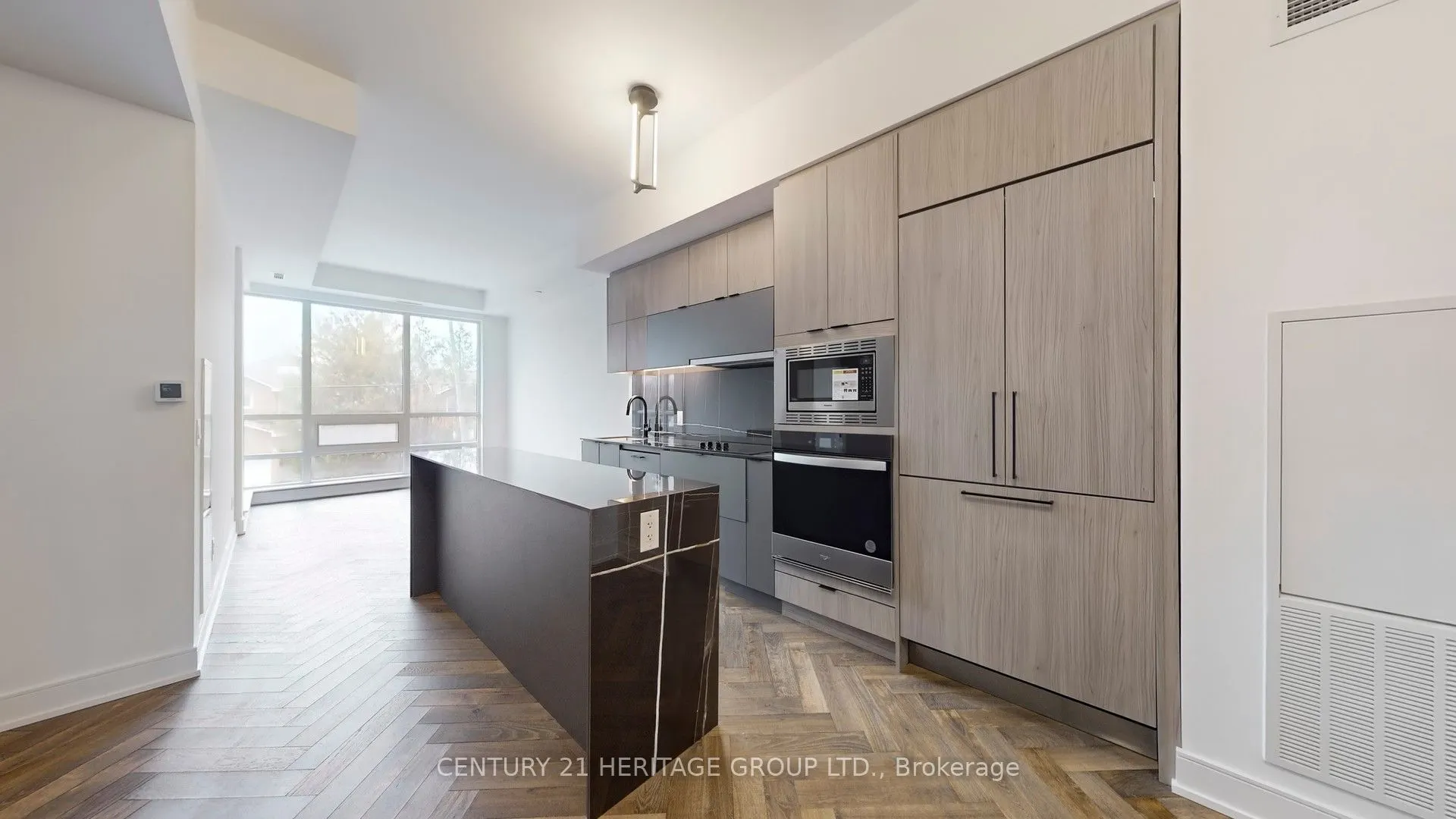 8888 YONGE Street #103 W/L
