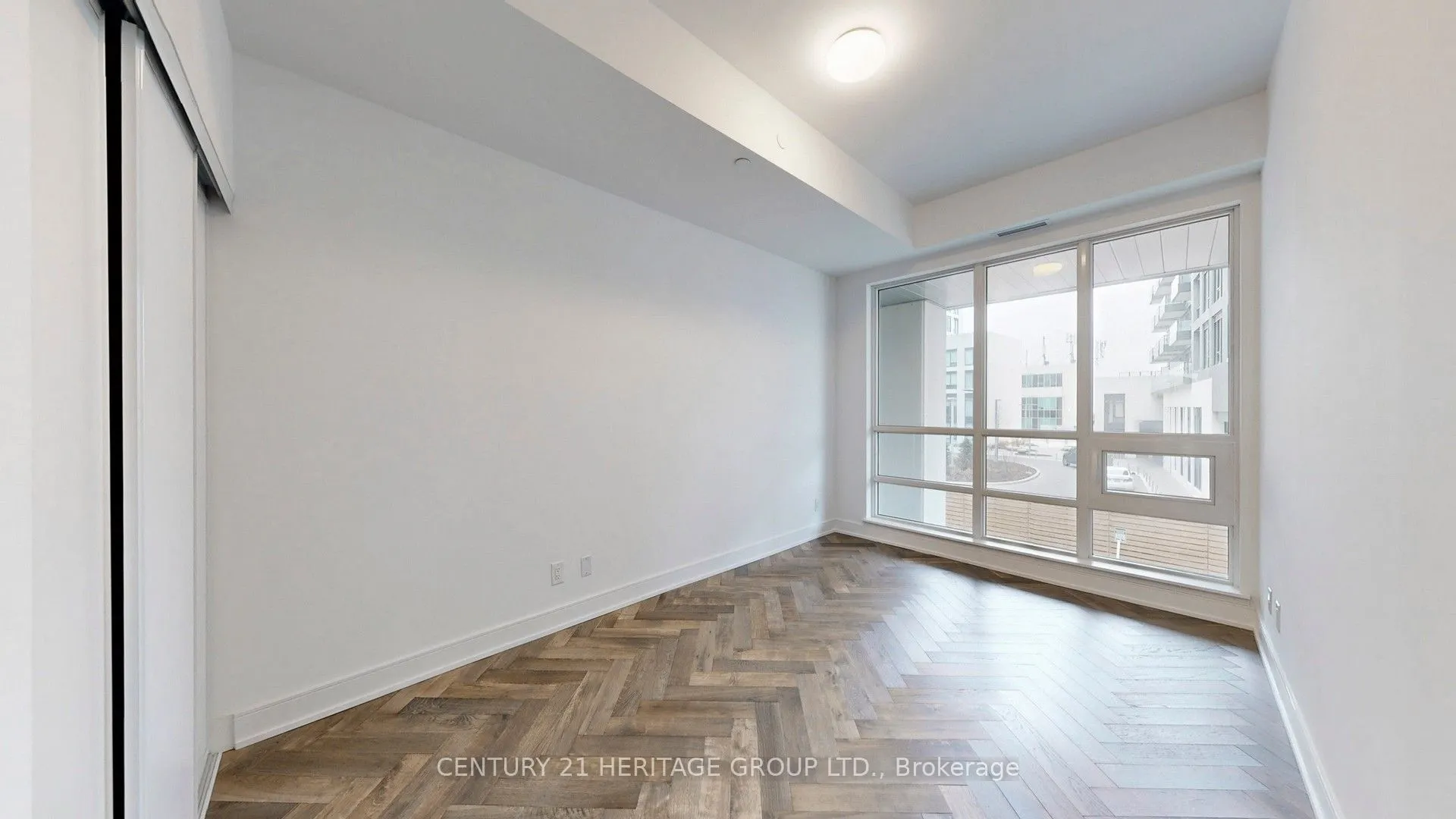 8888 YONGE Street #103 W/L