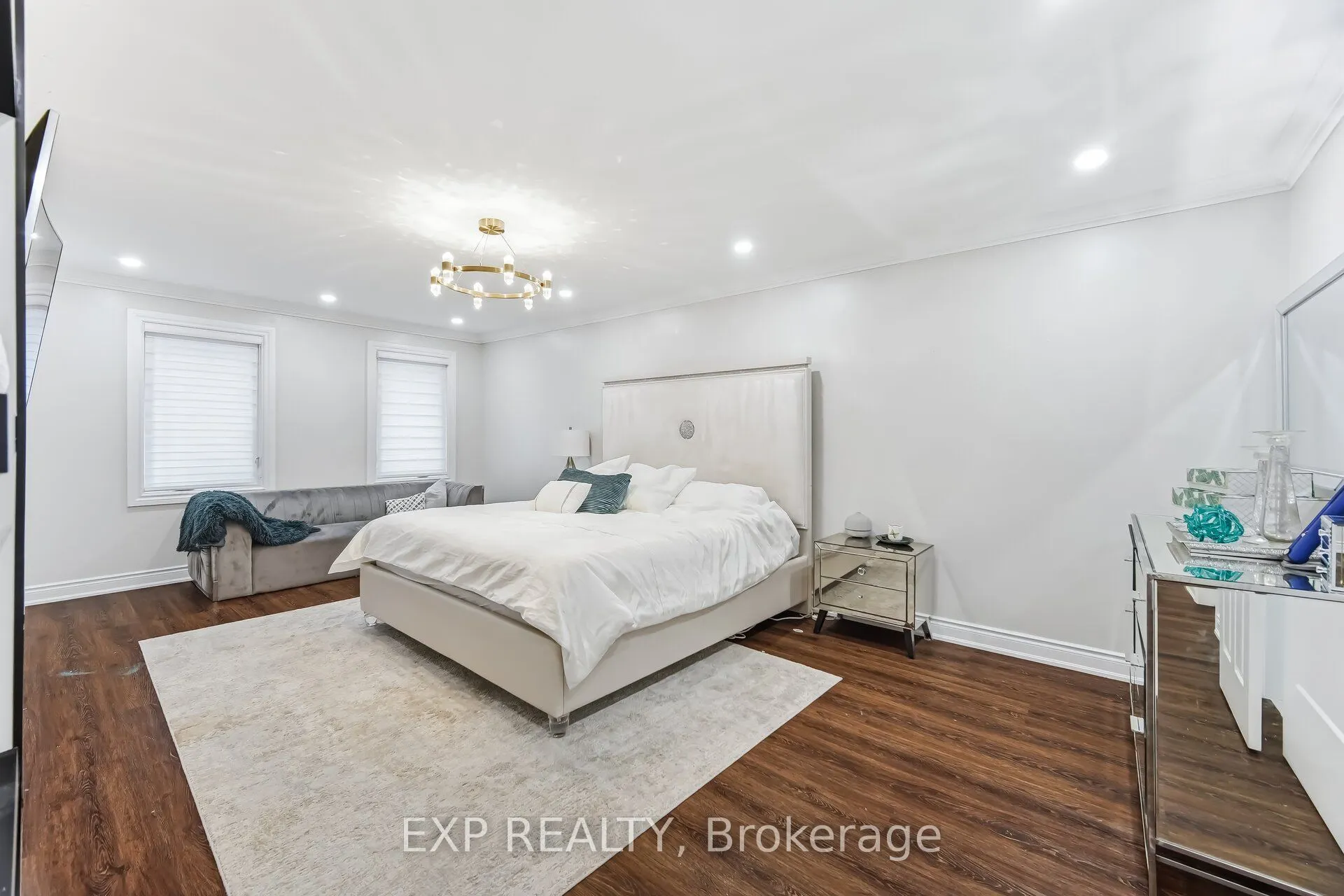 265 Wycliffe Avenue