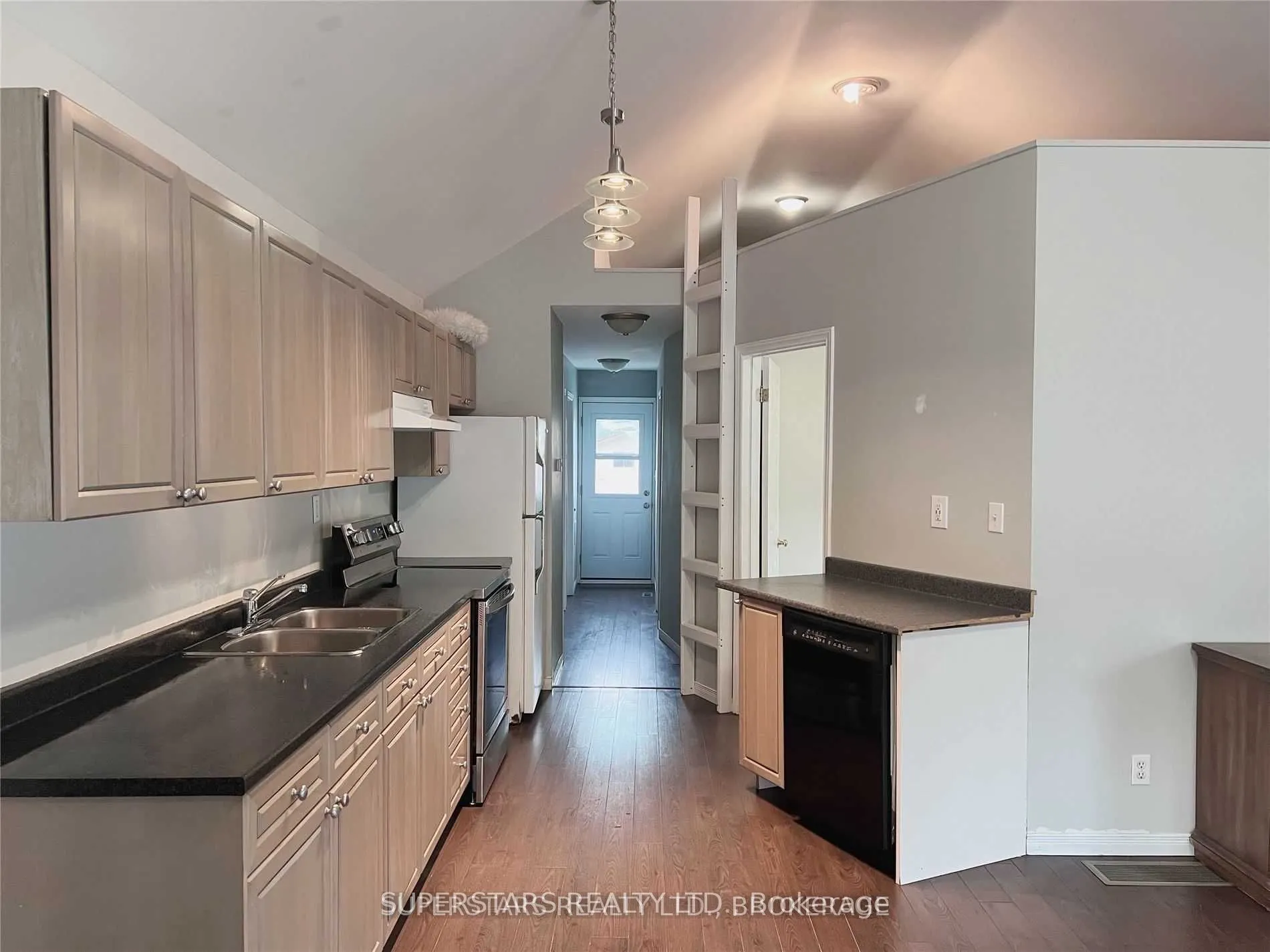 276 Parkwood Avenue