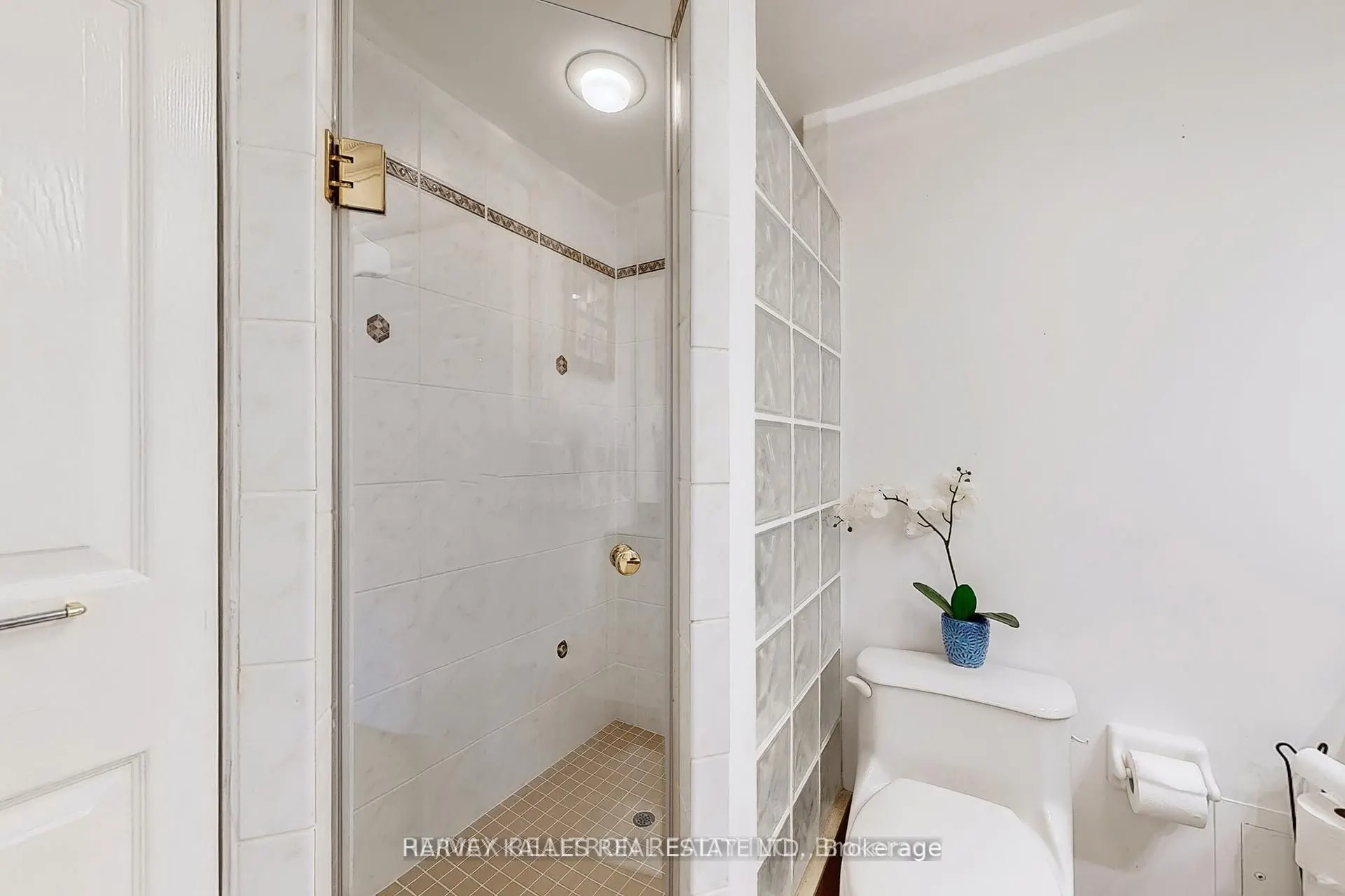 7300 Yonge Street #311