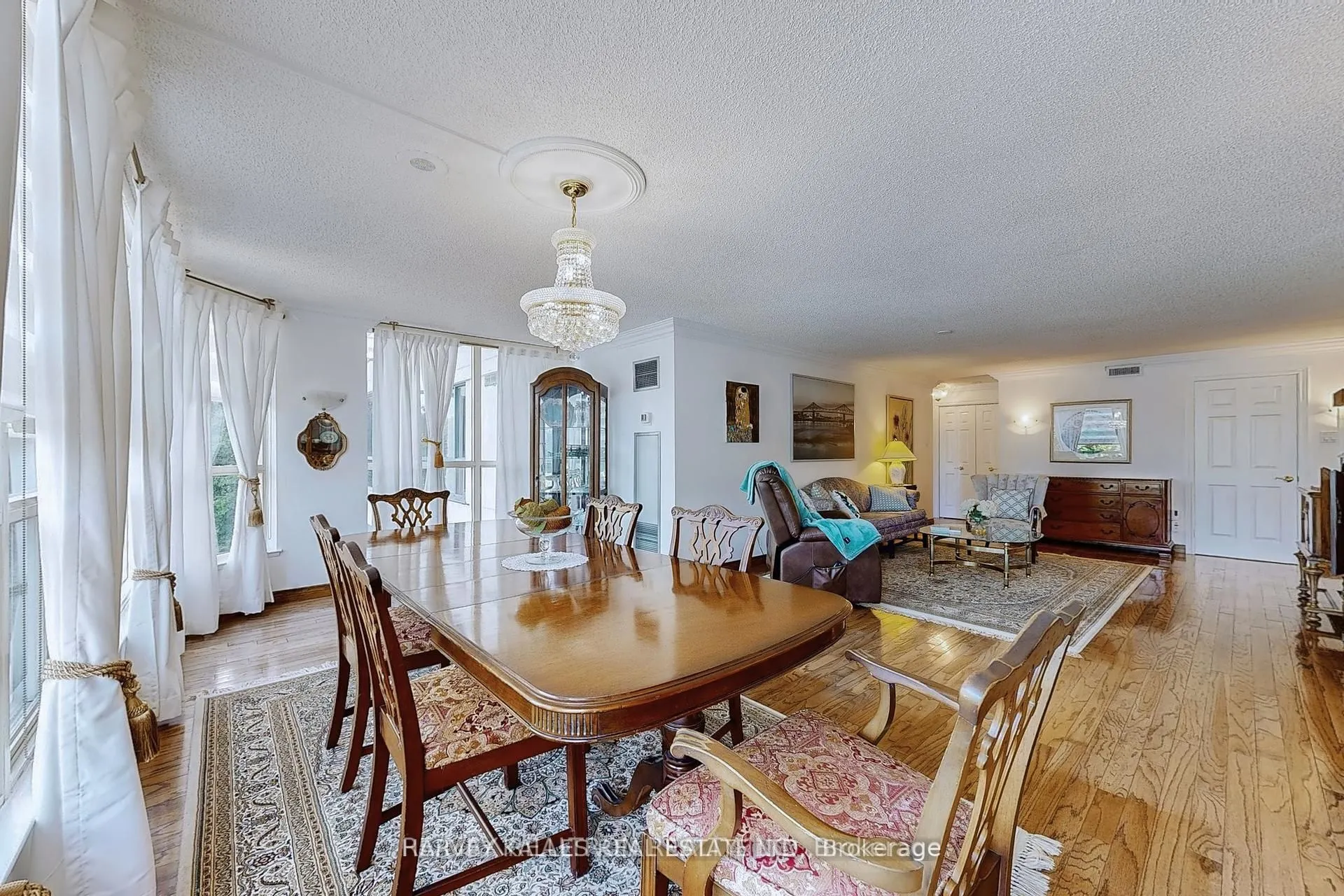 7300 Yonge Street #311