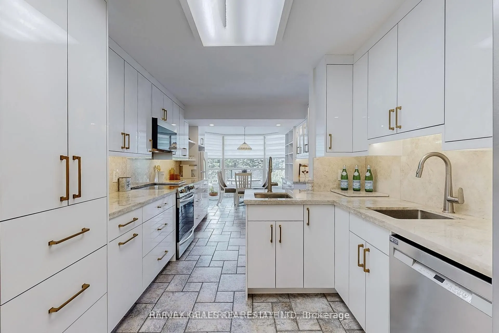 7300 Yonge Street #311