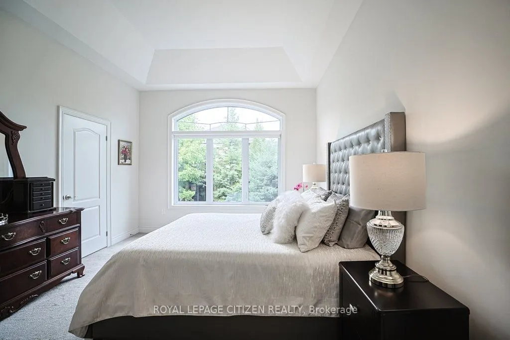 19 Westmount Drive #15