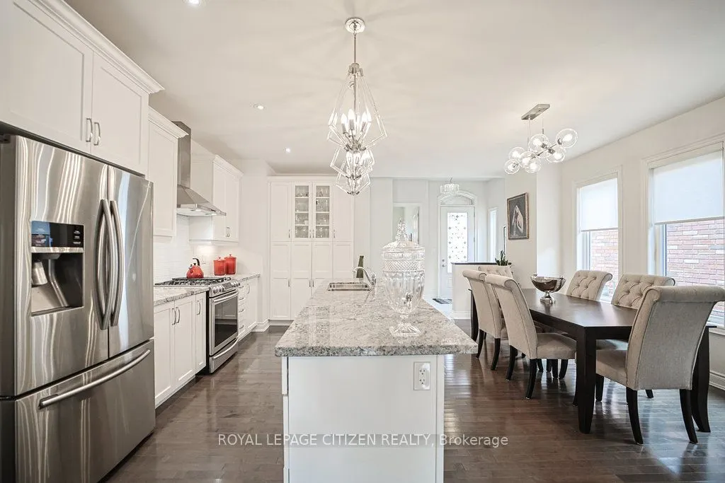 19 Westmount Drive #15