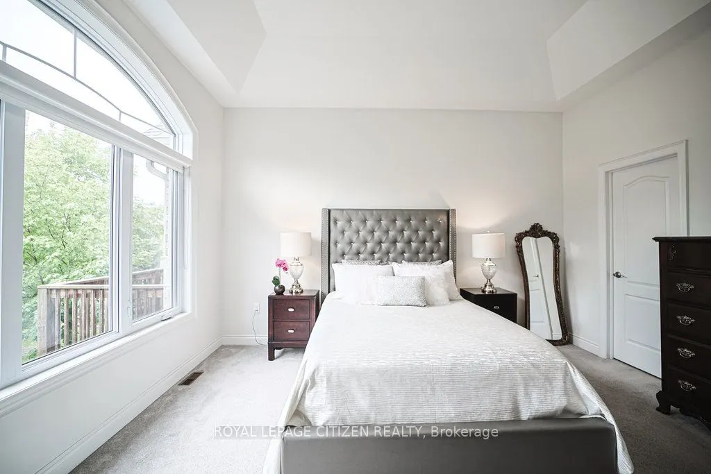19 Westmount Drive #15