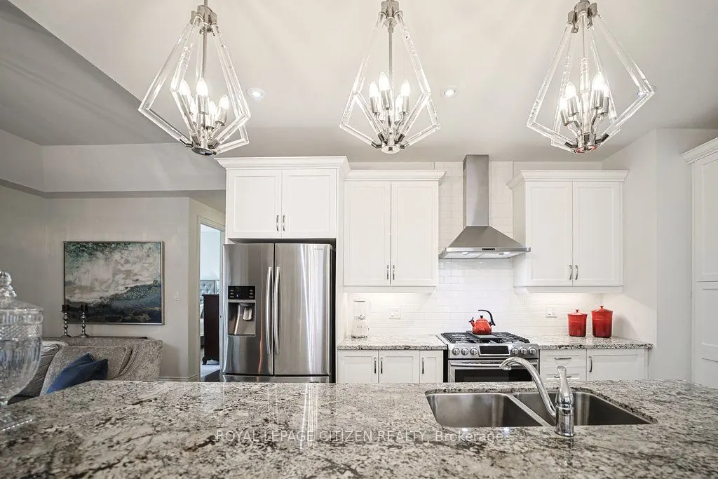 19 Westmount Drive #15