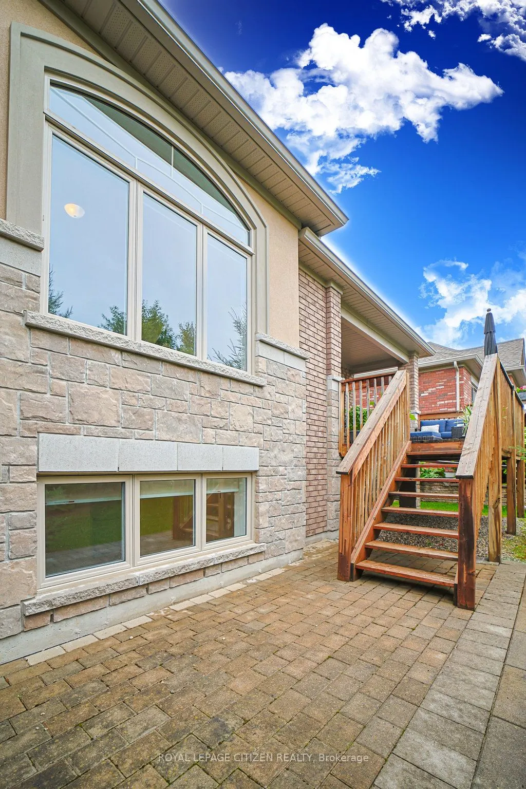 19 Westmount Drive #15