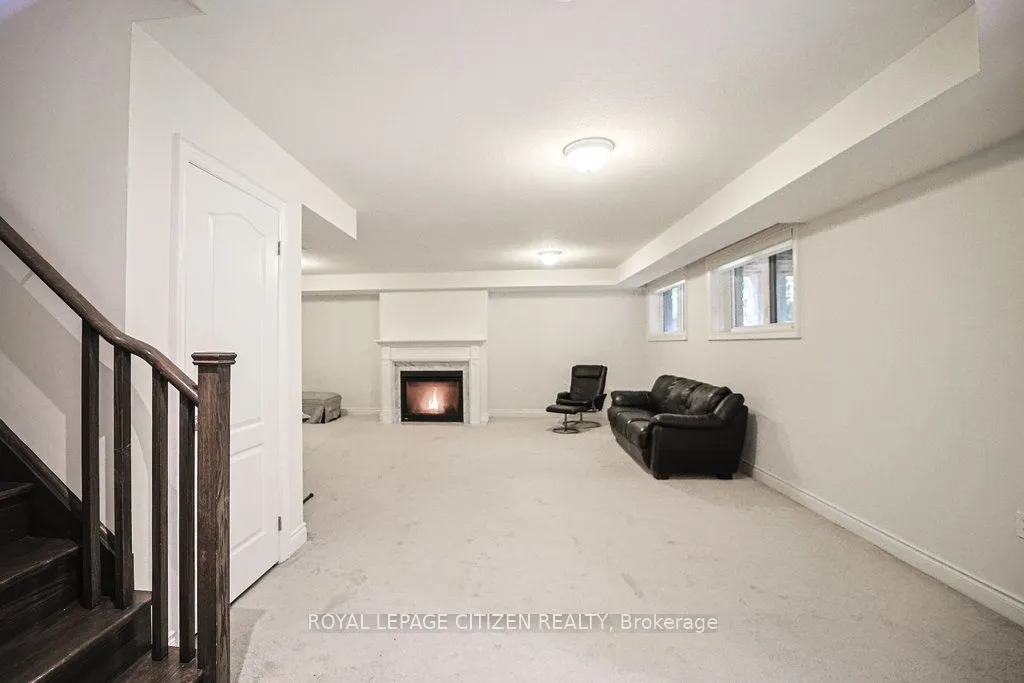 19 Westmount Drive #15