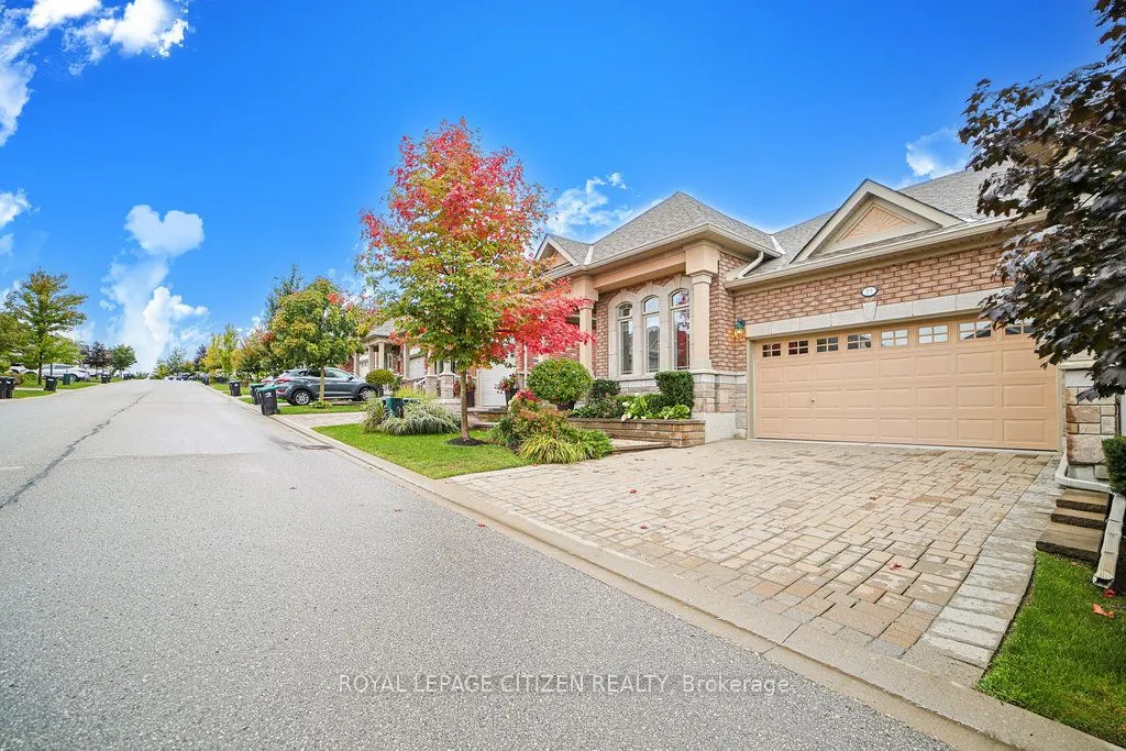 19 Westmount Drive #15
