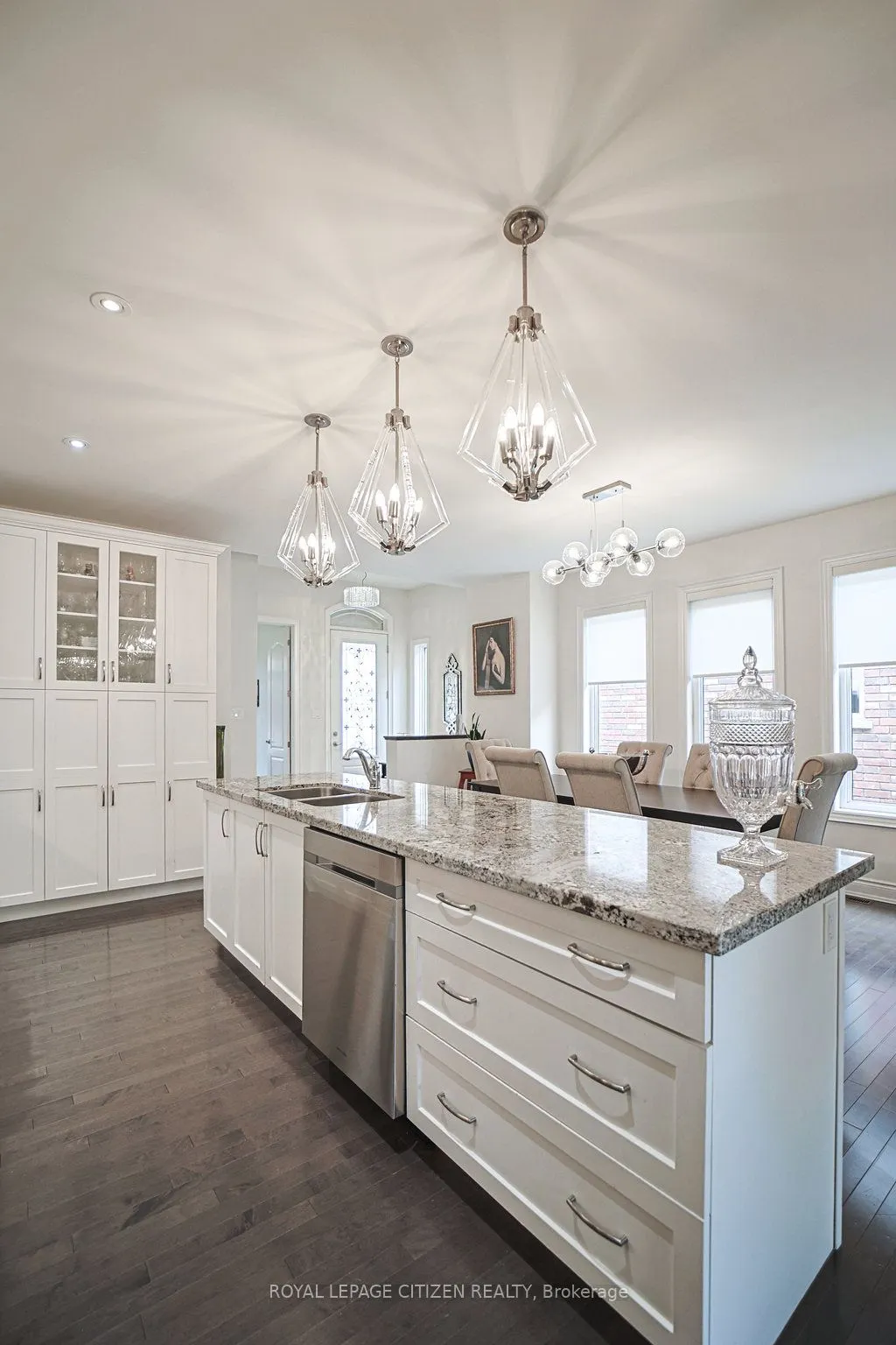 19 Westmount Drive #15