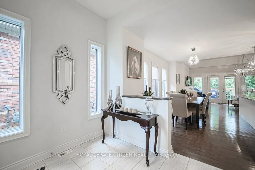 19 Westmount Drive #15