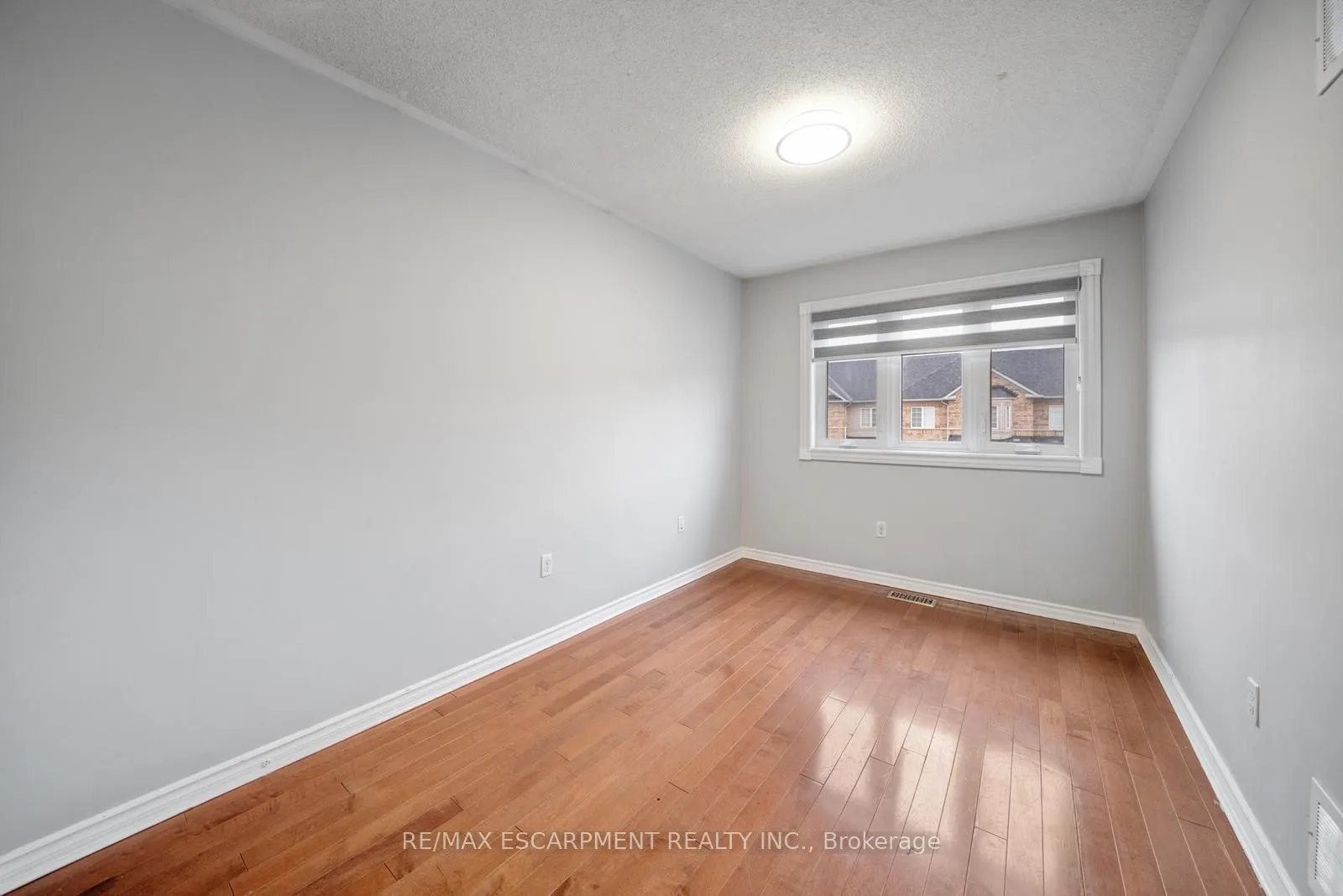 84 Andriana Crescent