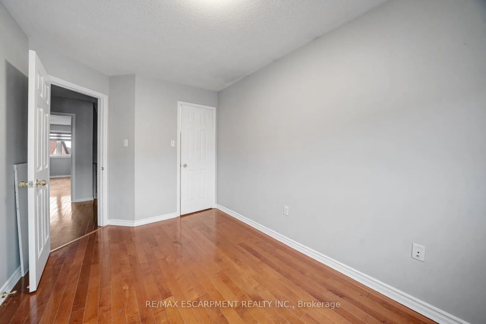 84 Andriana Crescent