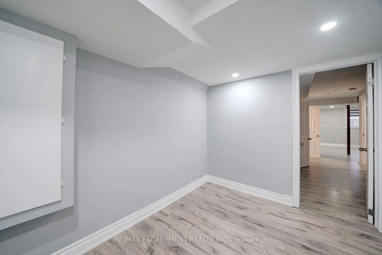 84 Andriana Crescent