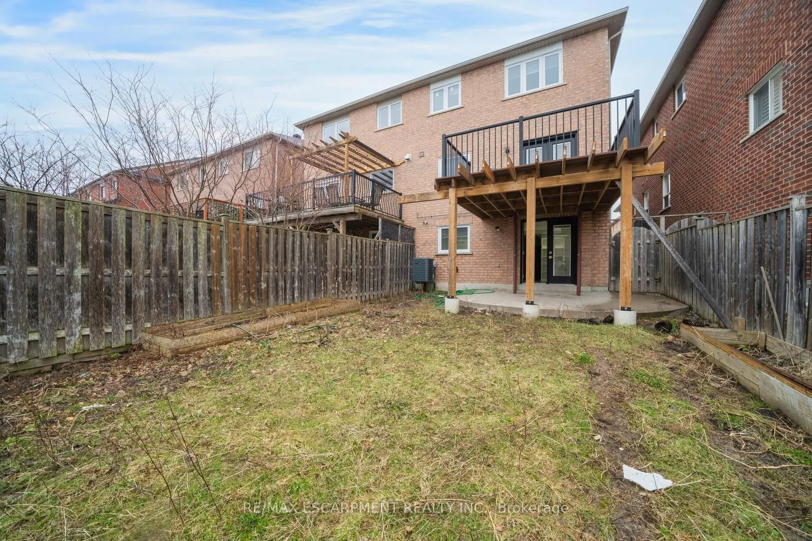 84 Andriana Crescent