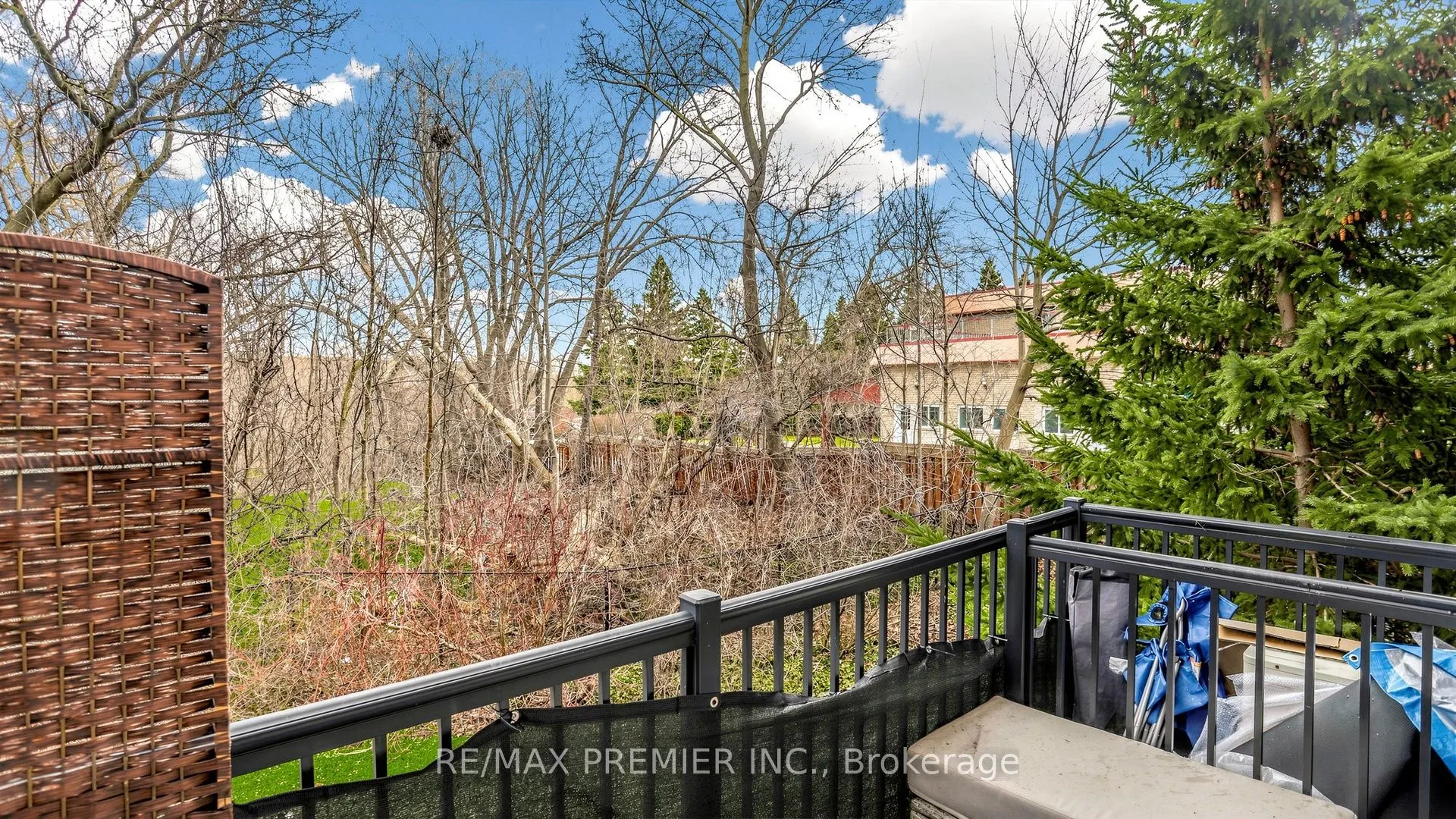 9589 Keele Street #106