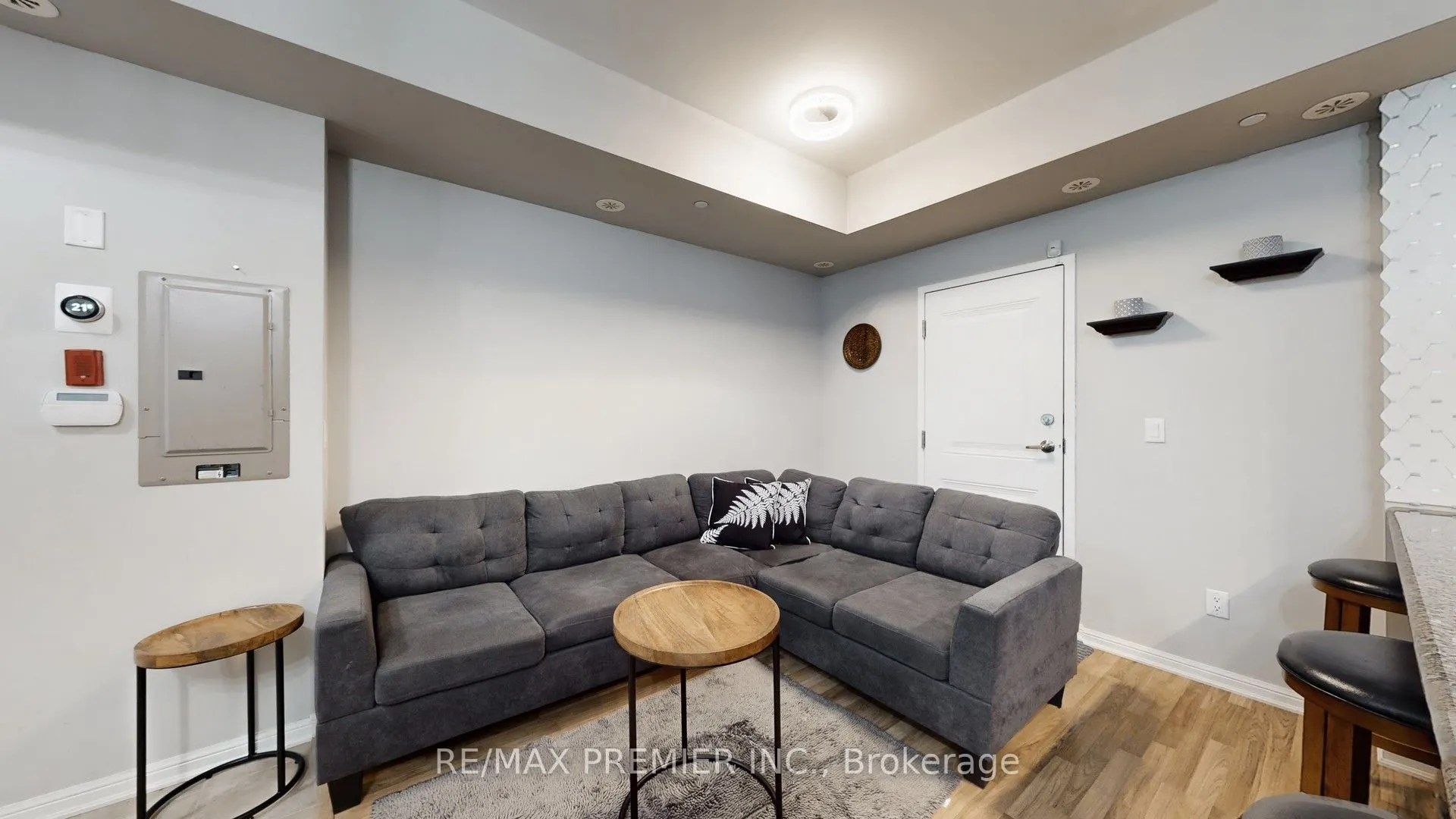 9589 Keele Street #106