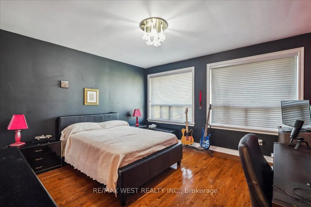 190 Sandys Drive