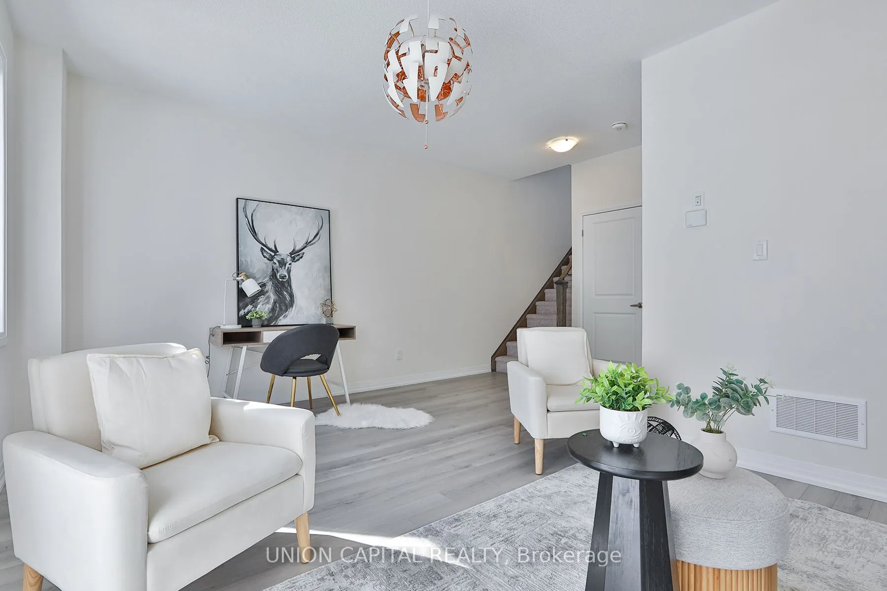 5 Sissons Way